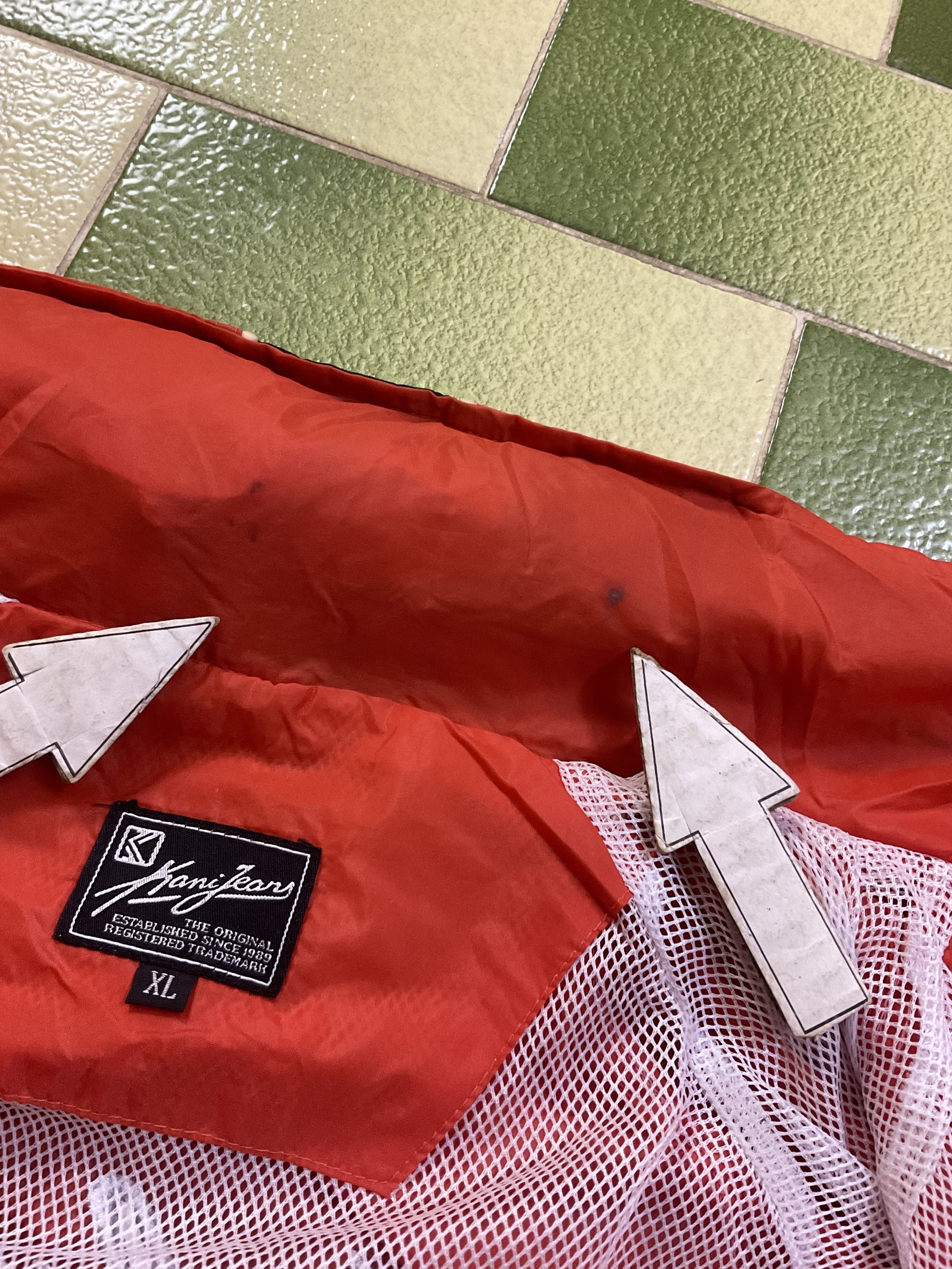 Karl Kani Vintage Karl Kani tapered packable hooded windbreaker jacket Size US XL / EU 56 / 4 - 12 Thumbnail