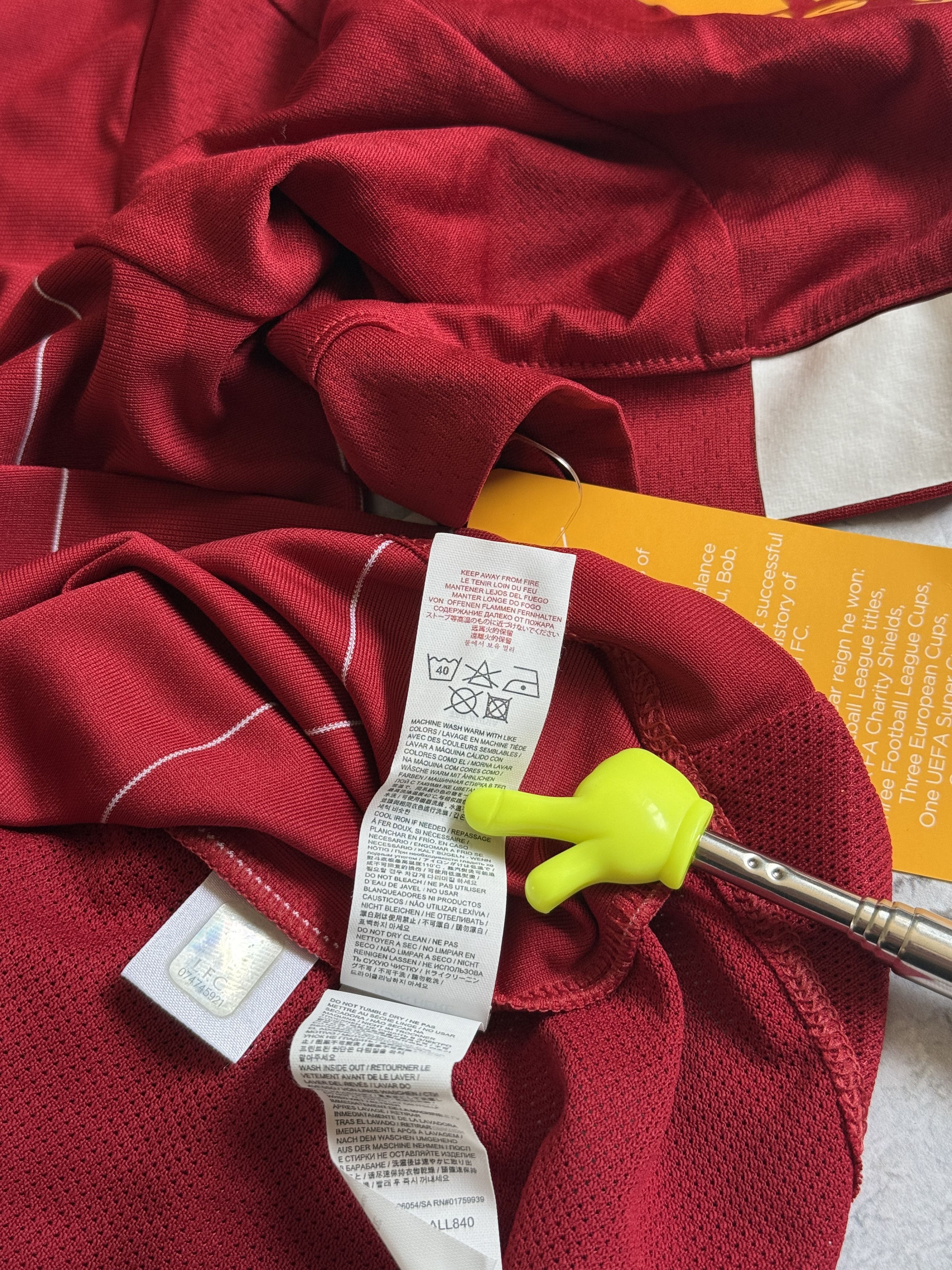 New Balance LIVERPOOL 2019 2020 FOOTBALL SHIRT SOCCER JERSEY M Size US M / EU 48-50 / 2 - 7 Thumbnail
