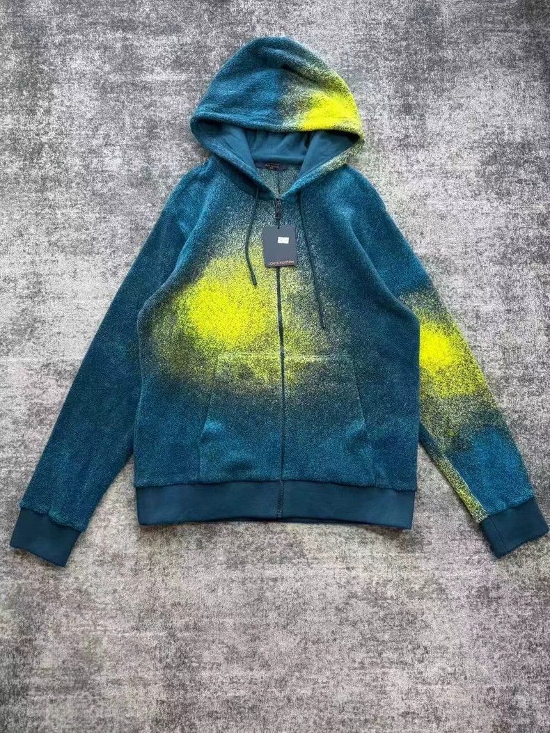 Louis Vuitton Louis Vuitton Blue gradient polar fleece jacket Size US XL / EU 56 / 4 - 1 Thumbnail
