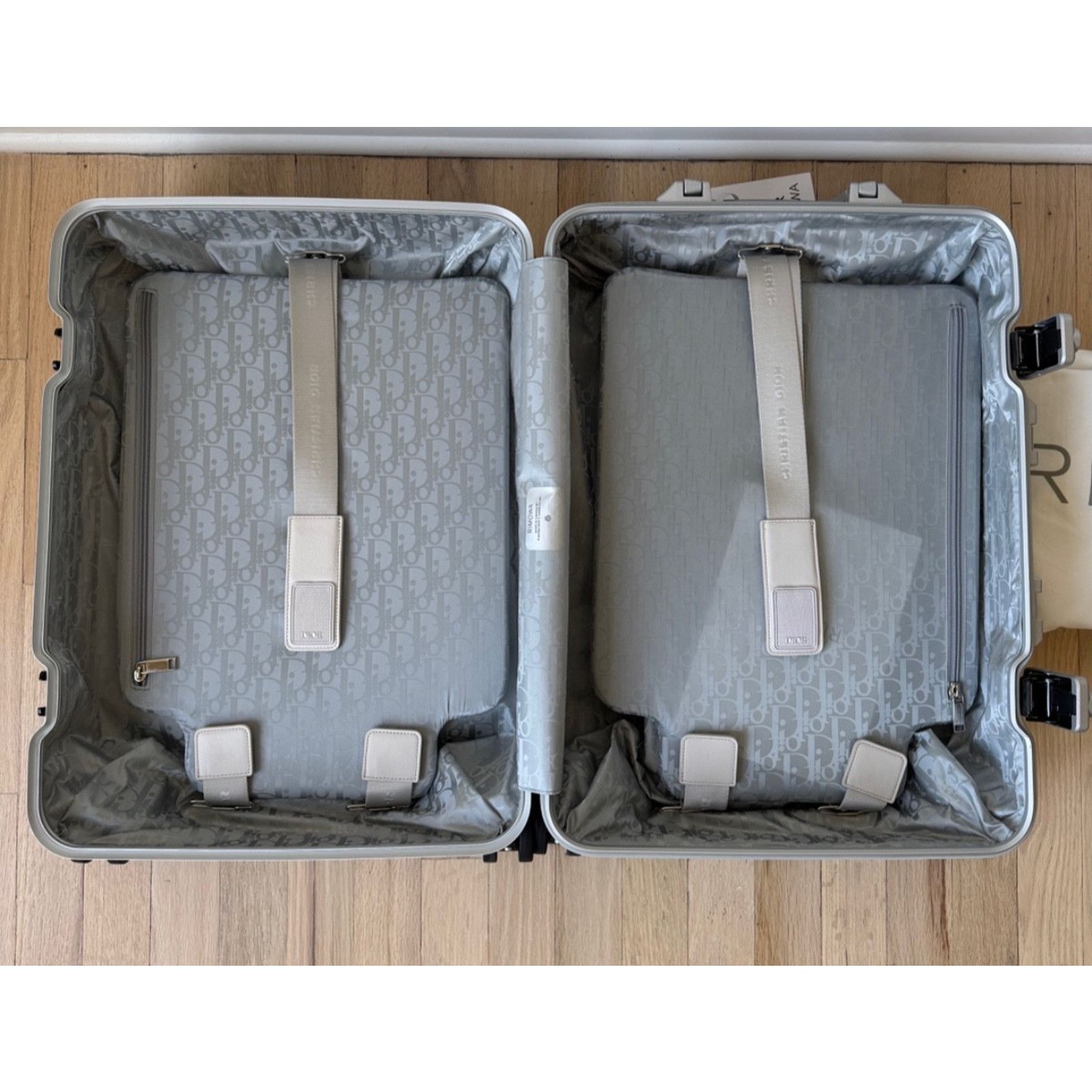 Dior Dior x Rimowa 4-Wheel Cabin Suitcase Aluminium Silver Size ONE SIZE - 15 Thumbnail