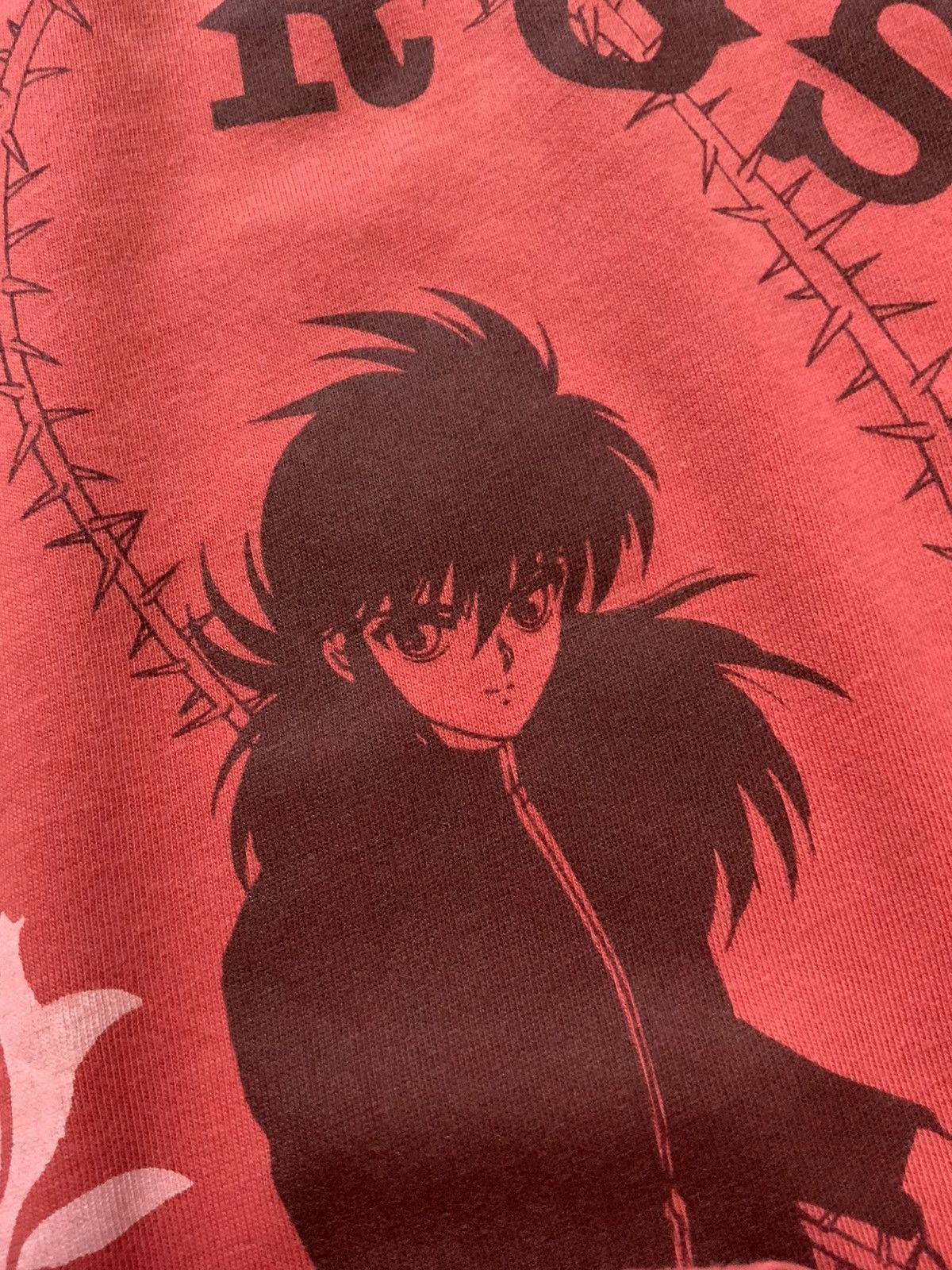 Uniqlo Uniqlo UT X YuYu Hakusho Kurama Rose Whip Shonen Jump TShirt Size US L / EU 52-54 / 3 - 10 Thumbnail