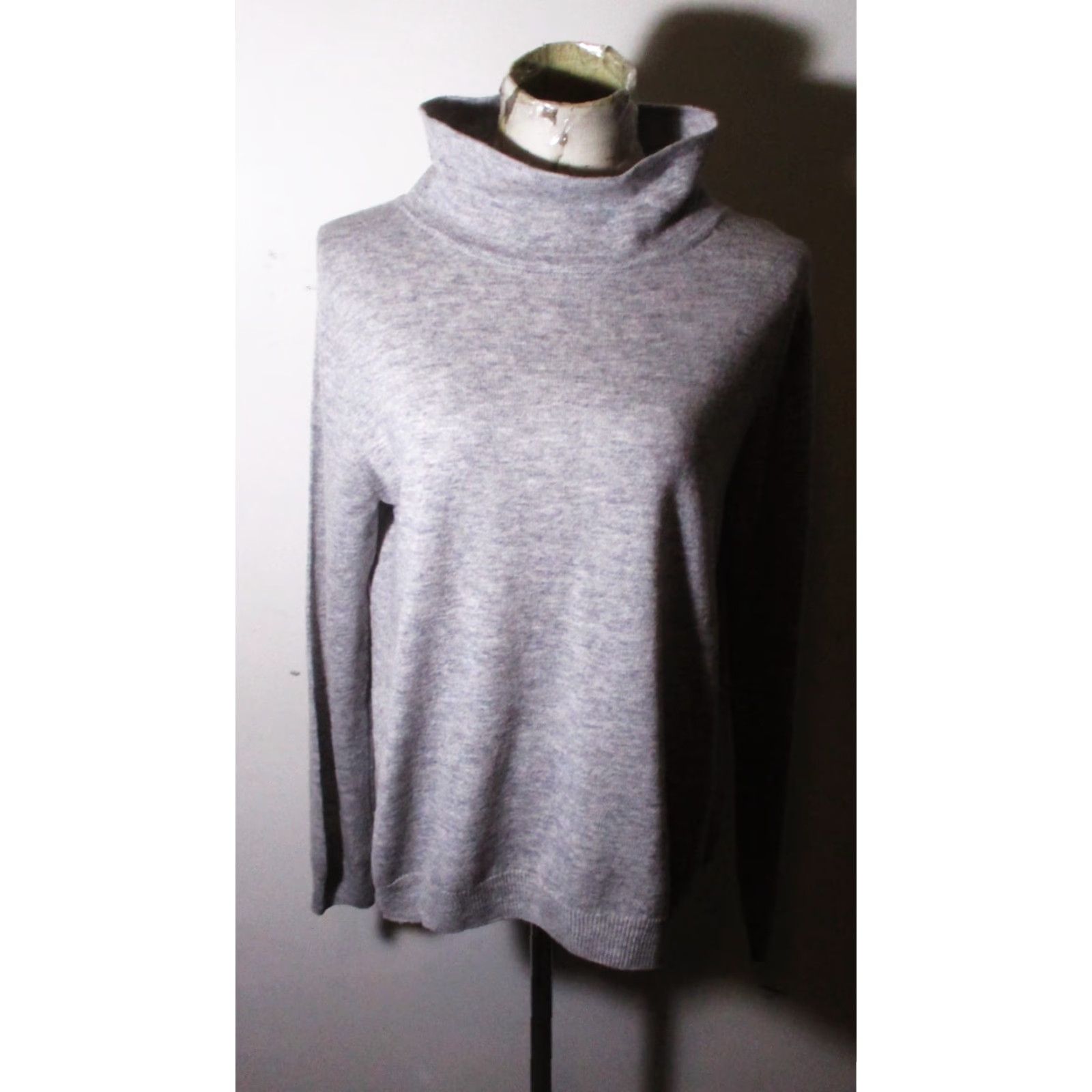 Vintage Woolovers Sweater Shirt Womens L Gray Merino Wool Cashmere Turtleneck Pullover Casual All Seasons 90% Merino Wool, 10% Cashmere Womens Size L / US 10 / IT 46 - 2 Thumbnail