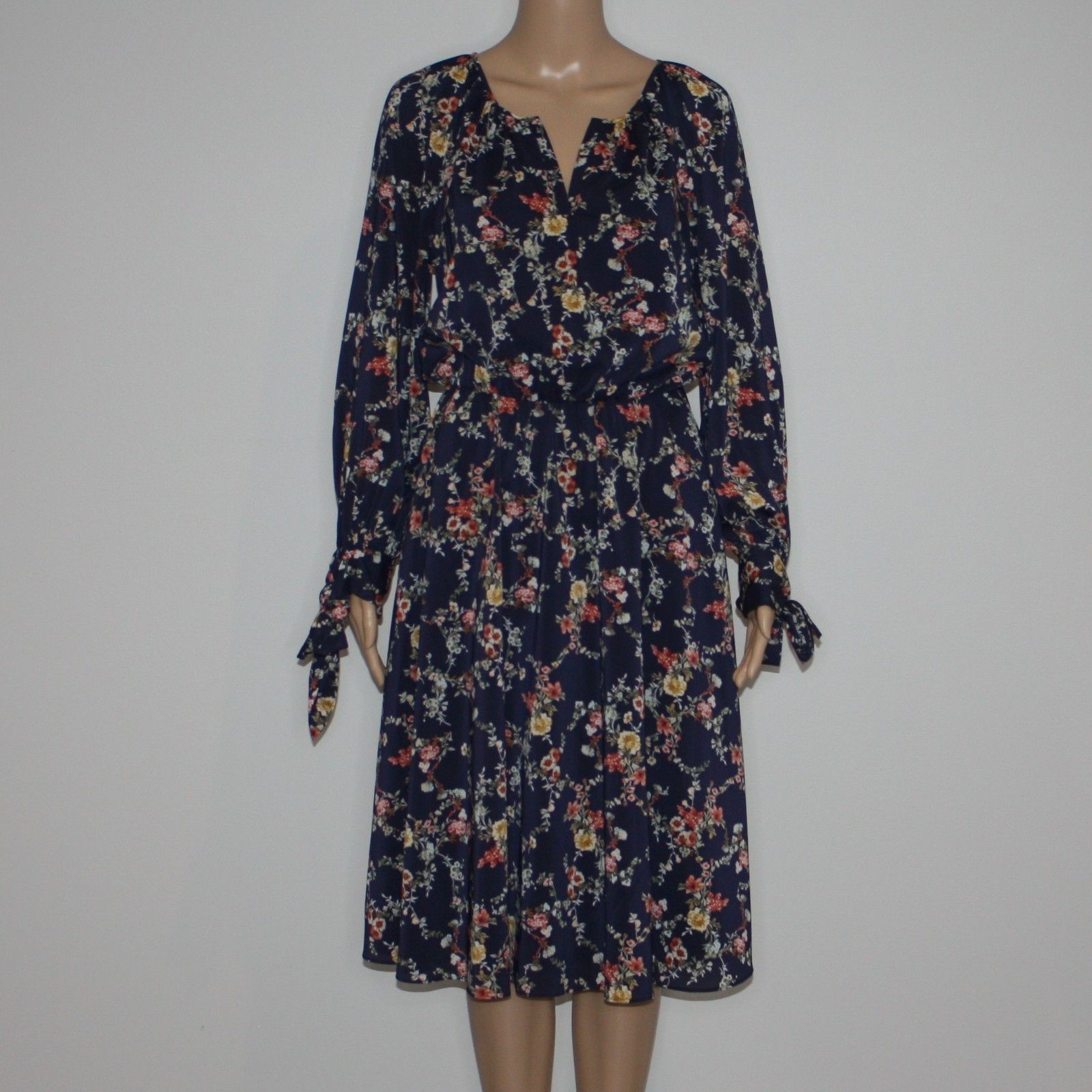 Other Gal Meets Glam Bonnie Floral Print Blouson Dress in size 6 Size M / US 6-8 / IT 42-44 - 4 Thumbnail