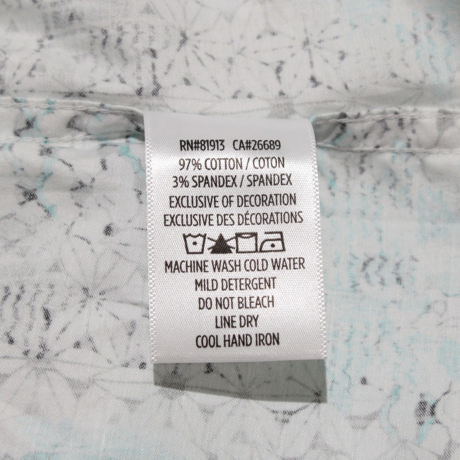 Robert Graham Robert Graham New with tags Shirt Size M US In White Size US M / EU 48-50 / 2 - 9 Thumbnail