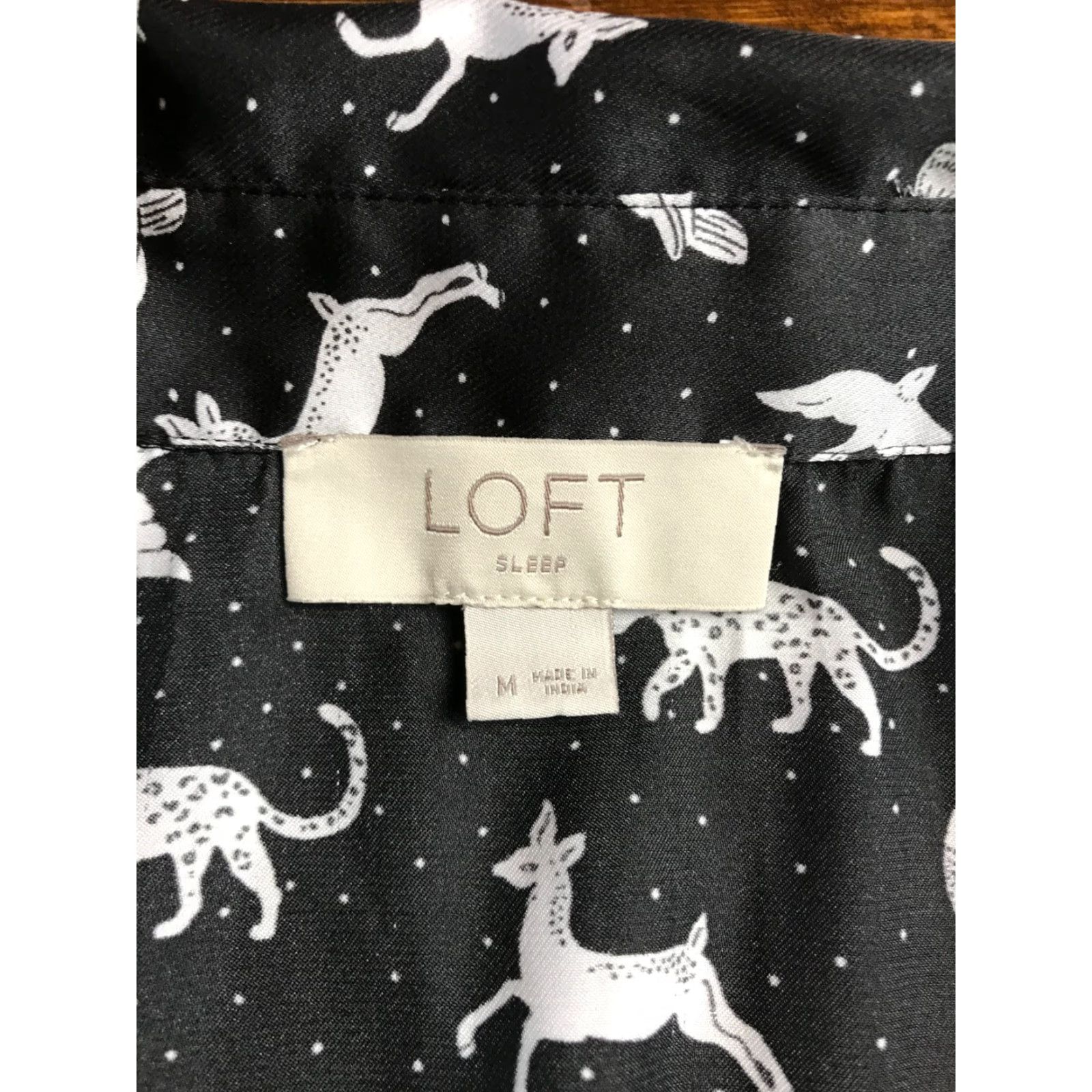 Loft LOFT Shirt Women’s Size Medium Black White Wildlife Sleepwear Button Up Size M / US 6-8 / IT 42-44 - 4 Thumbnail