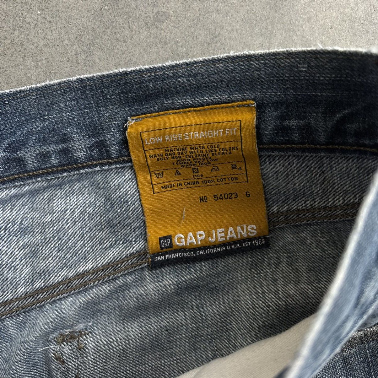 Gap × Vintage Vintage Gap Baggy Distressed Jeans 33x32 1969 Fit Washed Size US 33 - 6 Thumbnail