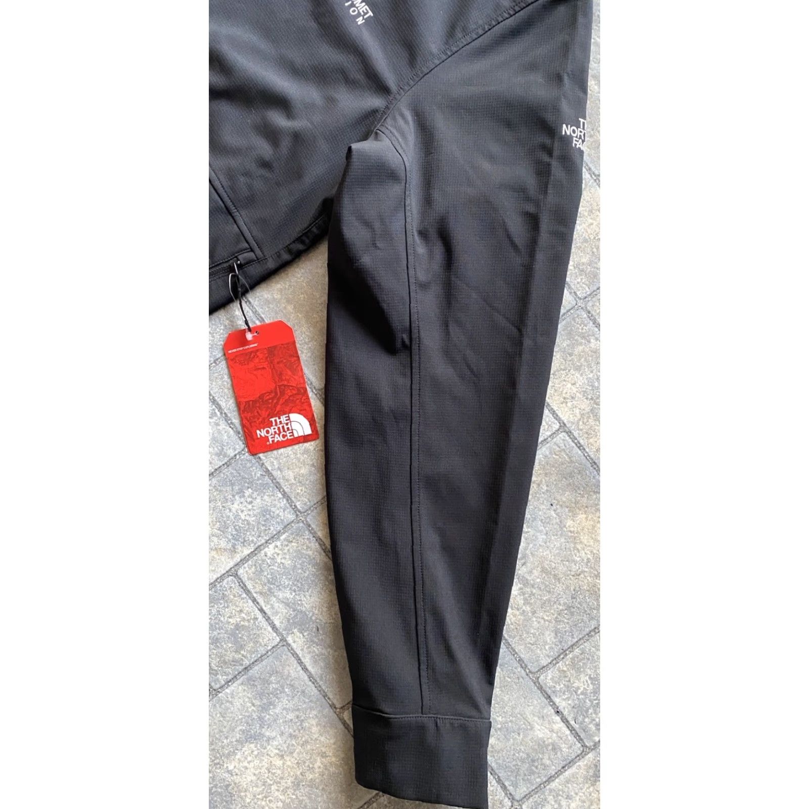 The North Face The North Face Castle Rock Jacket Black Men’s Large Embroidery NWT Size US L / EU 52-54 / 3 - 7 Thumbnail