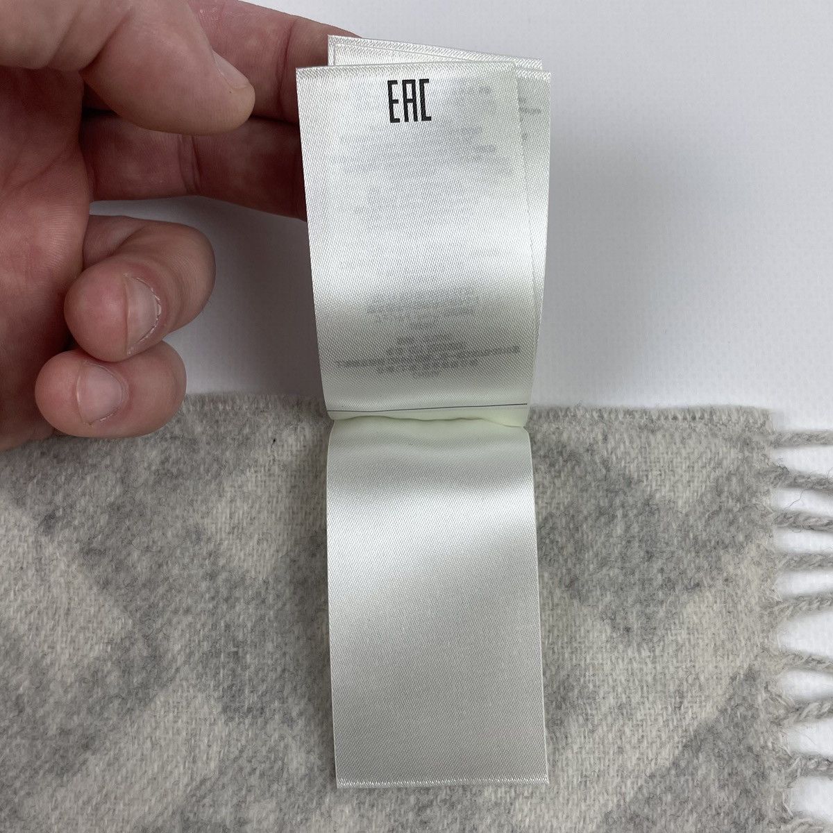Fendi Fendi Monogram Cashmere Scarf Size ONE SIZE - 12 Thumbnail