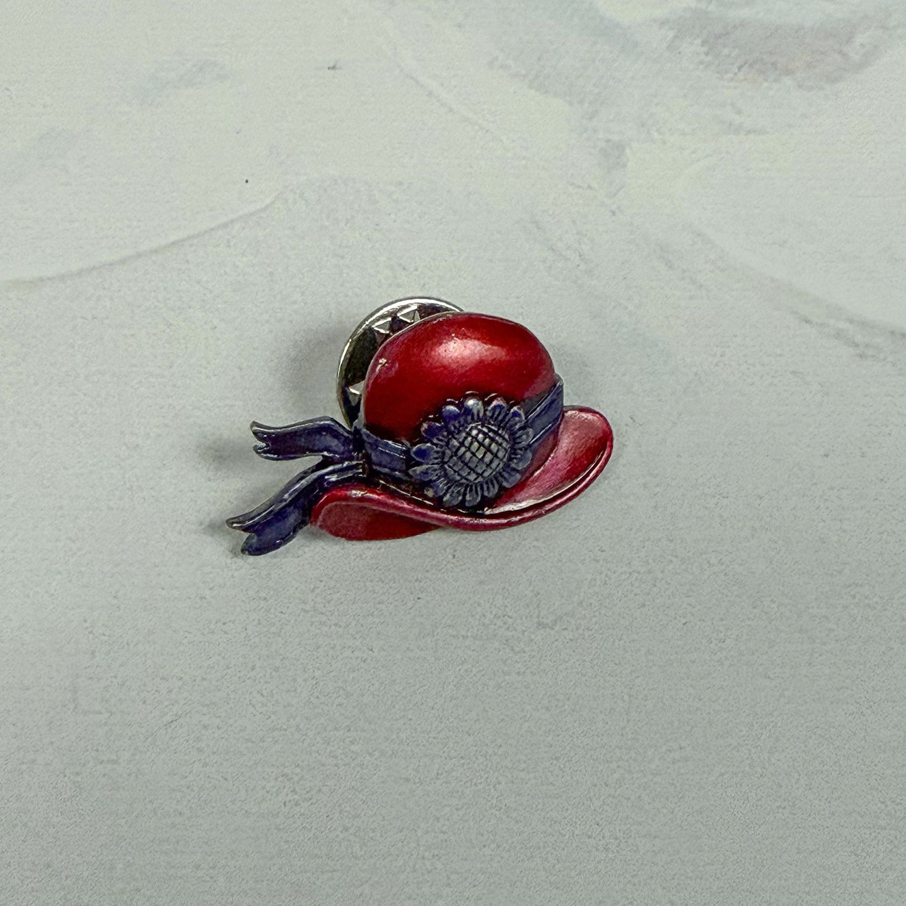 Vintage VTG 1990s Jonette Jewelry Red Hat Society Tie Tack Lapel Pin Size ONE SIZE - 2 Thumbnail