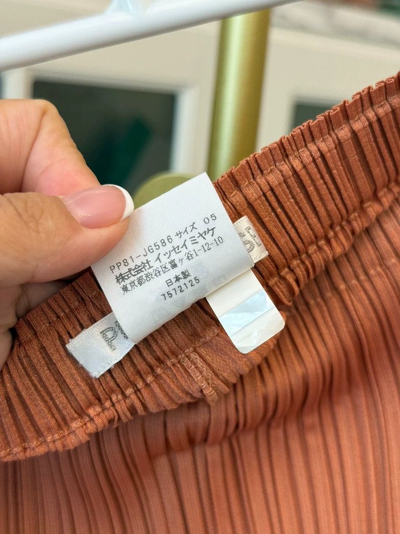 Issey Miyake Issey Miyake size:5 Orange fringed pleated skirt Size 31" - 4 Thumbnail
