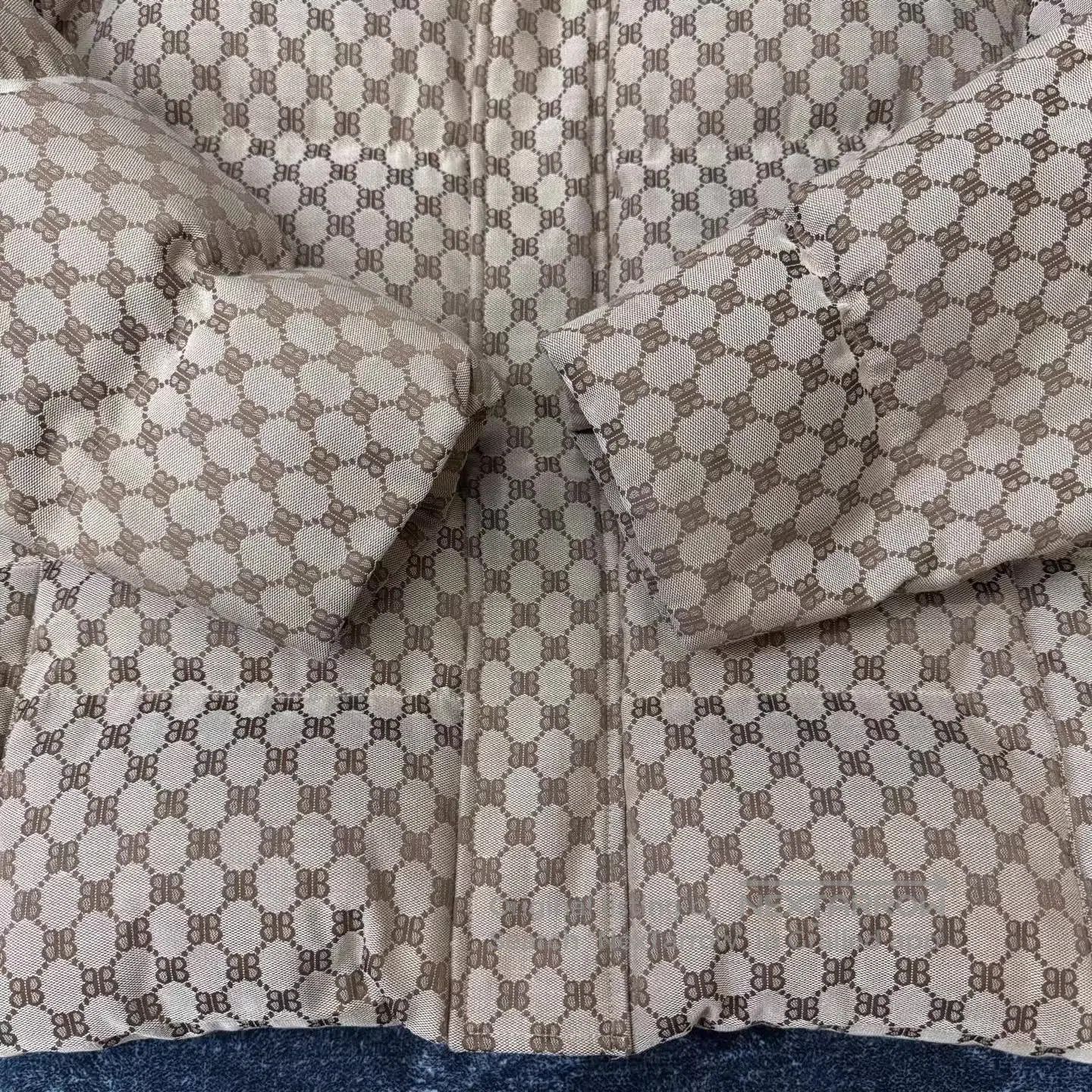 Balenciaga Brown Quilted Pattern Puffer Jacket XL. Size US XL / EU 56 / 4 - 2 Thumbnail