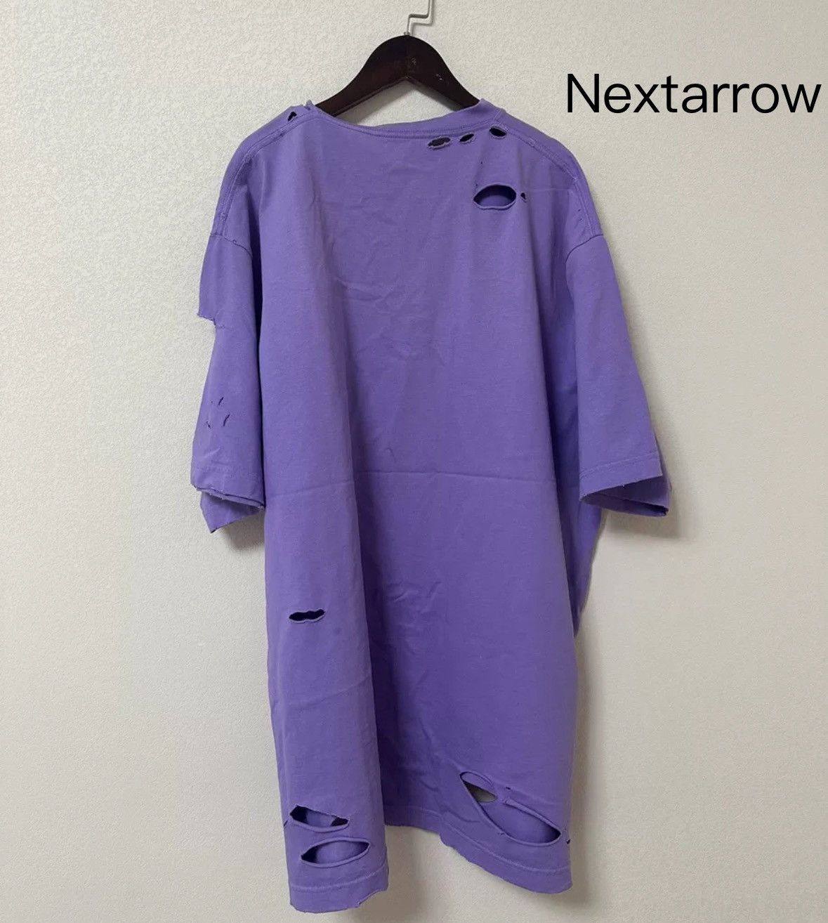 Balenciaga Balenciaga purple vintage damaged logo, short sleeved shirt Size US XS / EU 42 / 0 - 2 Thumbnail