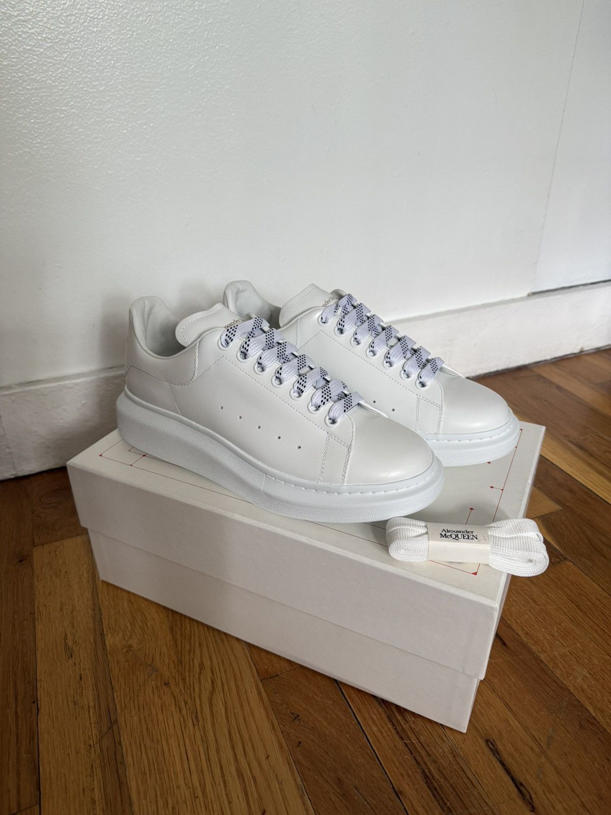 スニーカー alexander mcqueen SNEAKER (807880WHABB 1000) eCom-807880WHABB1000_F.jpg?v=2