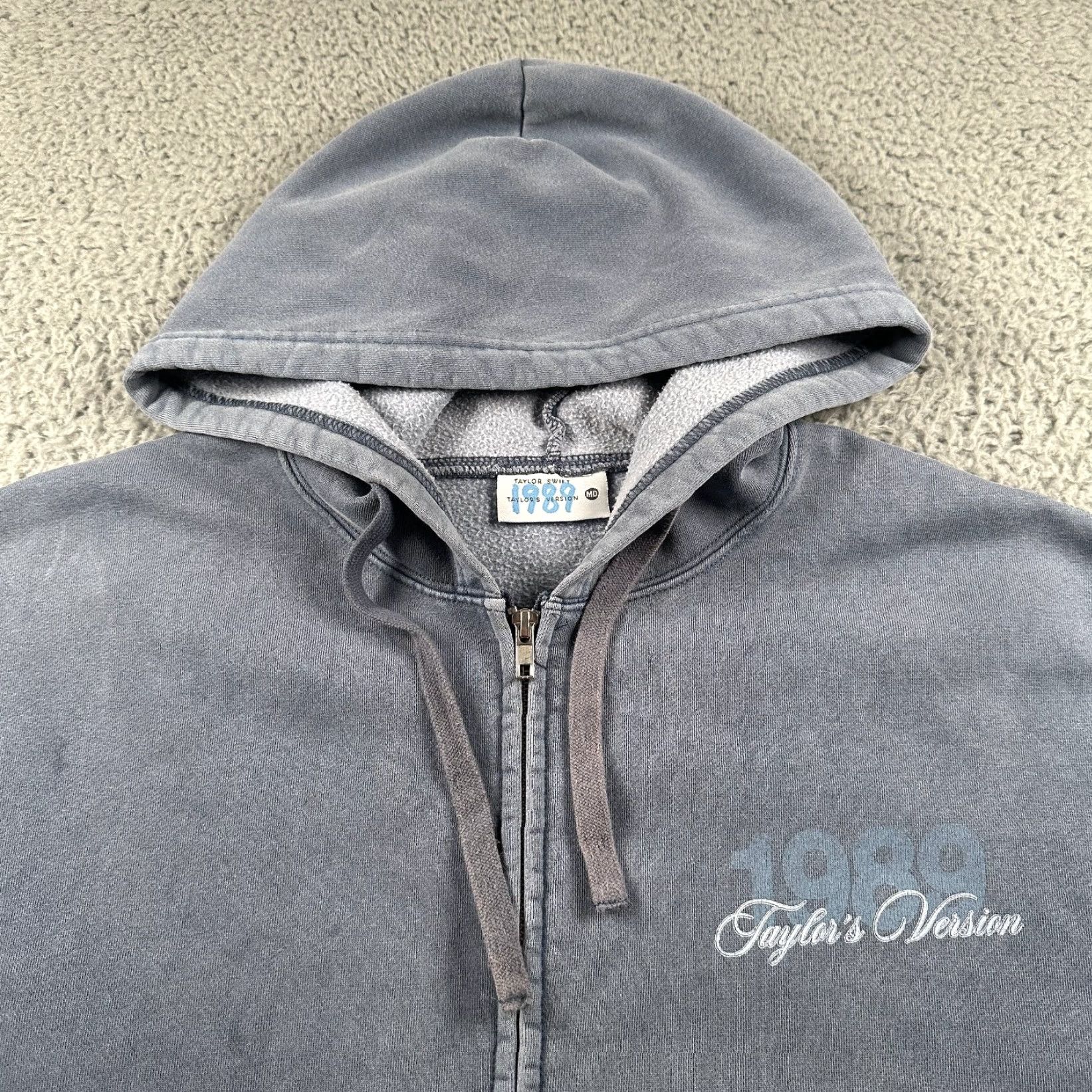Vintage Taylor Swift 1989 Women's Hoodie Gray Medium Zip-Up Size M / US 6-8 / IT 42-44 - 2 Thumbnail