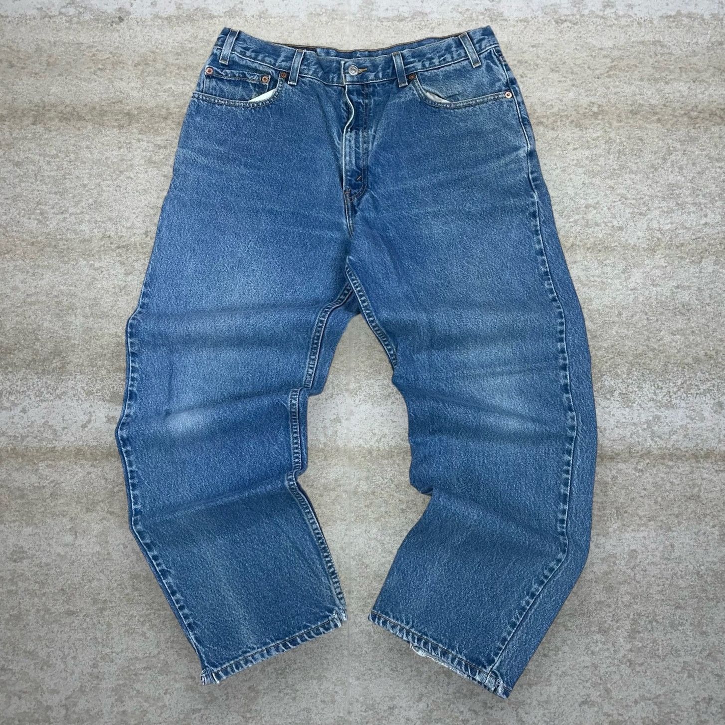 Levi's Vintage 90s Levis Jeans 550 36x30 Relaxed Fit Medium Wash Size US 36 / EU 52 - 2 Thumbnail