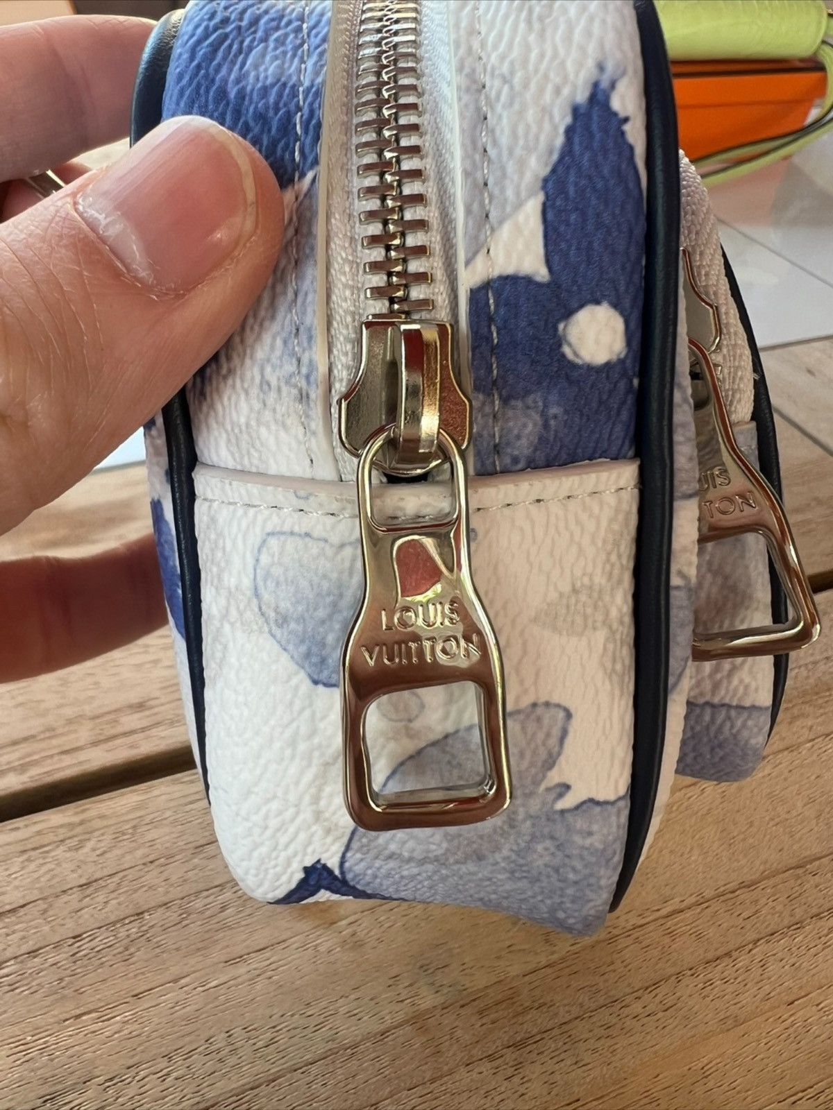 Louis Vuitton Louis Vuitton Outdoor Pouch Monogram Watercolor Blue Size ONE SIZE - 7 Thumbnail