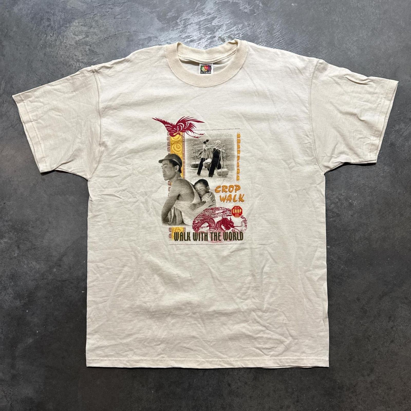 Vintage Vintage 90s Crop Walk Stop Hunger Graphic T-Shirt Size US XL / EU 56 / 4 - 1 Thumbnail