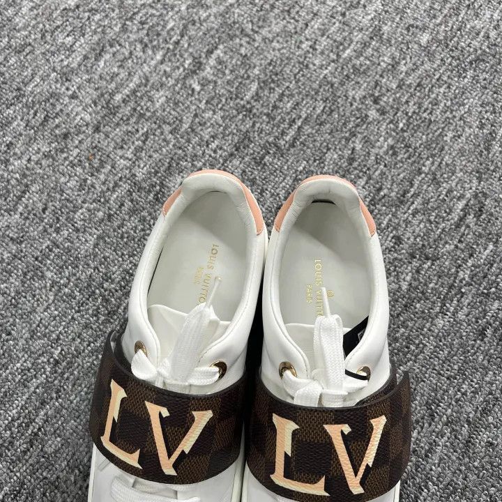 Louis Vuitton Louis Vuitton Frontrow White Leather Sneakers -2508 Size US 6 / IT 36 - 7 Thumbnail