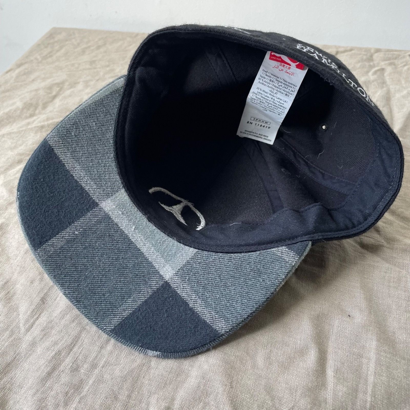 Mercedes-Benz × Puma Mercedes Benz AMG Petronas Lewis Hamilton Puma Cap 9421AC Size ONE SIZE - 4 Thumbnail