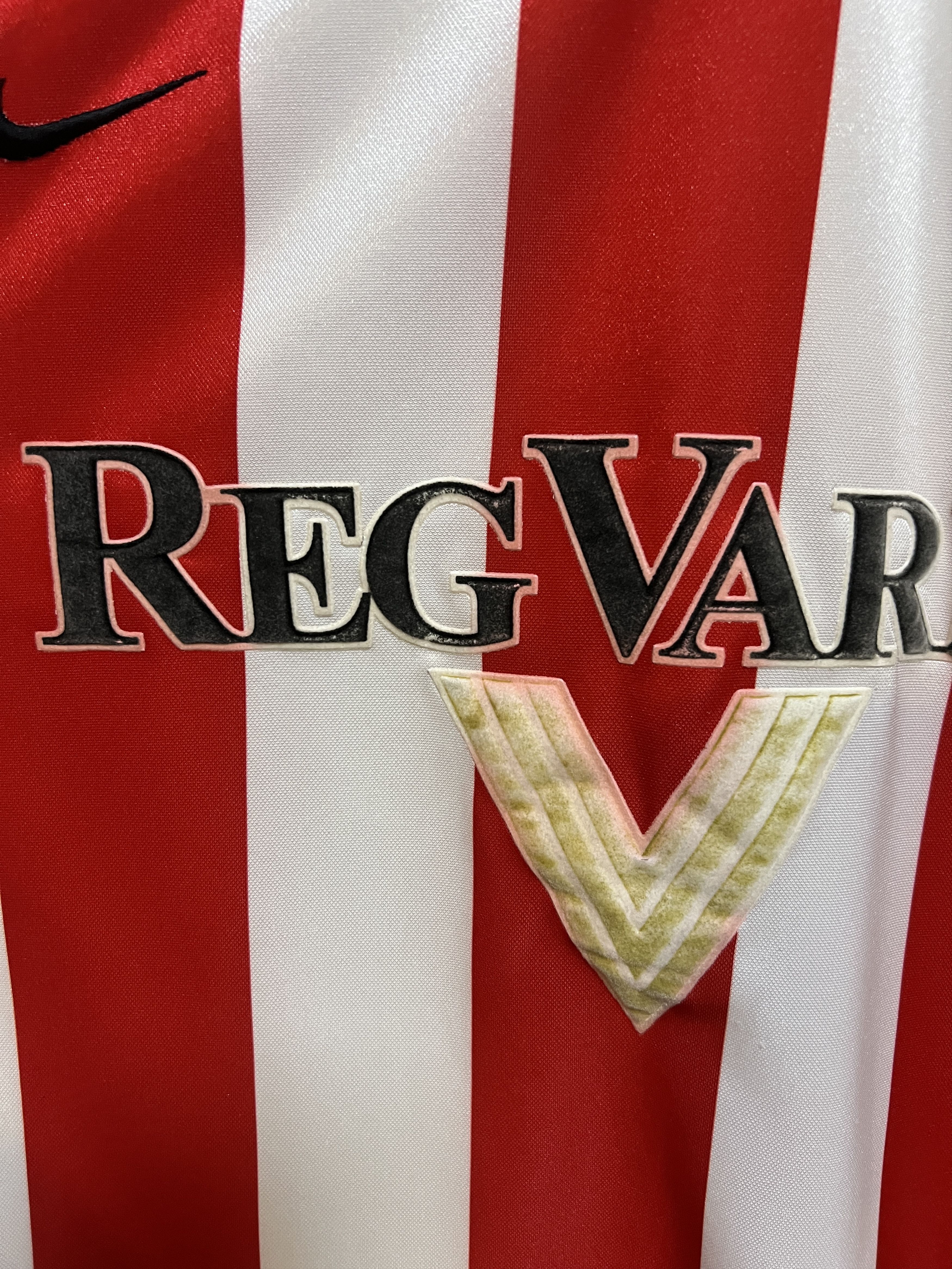 Nike (L) Sunderland 2000-02 Home Kit Size US L / EU 52-54 / 3 - 7 Thumbnail