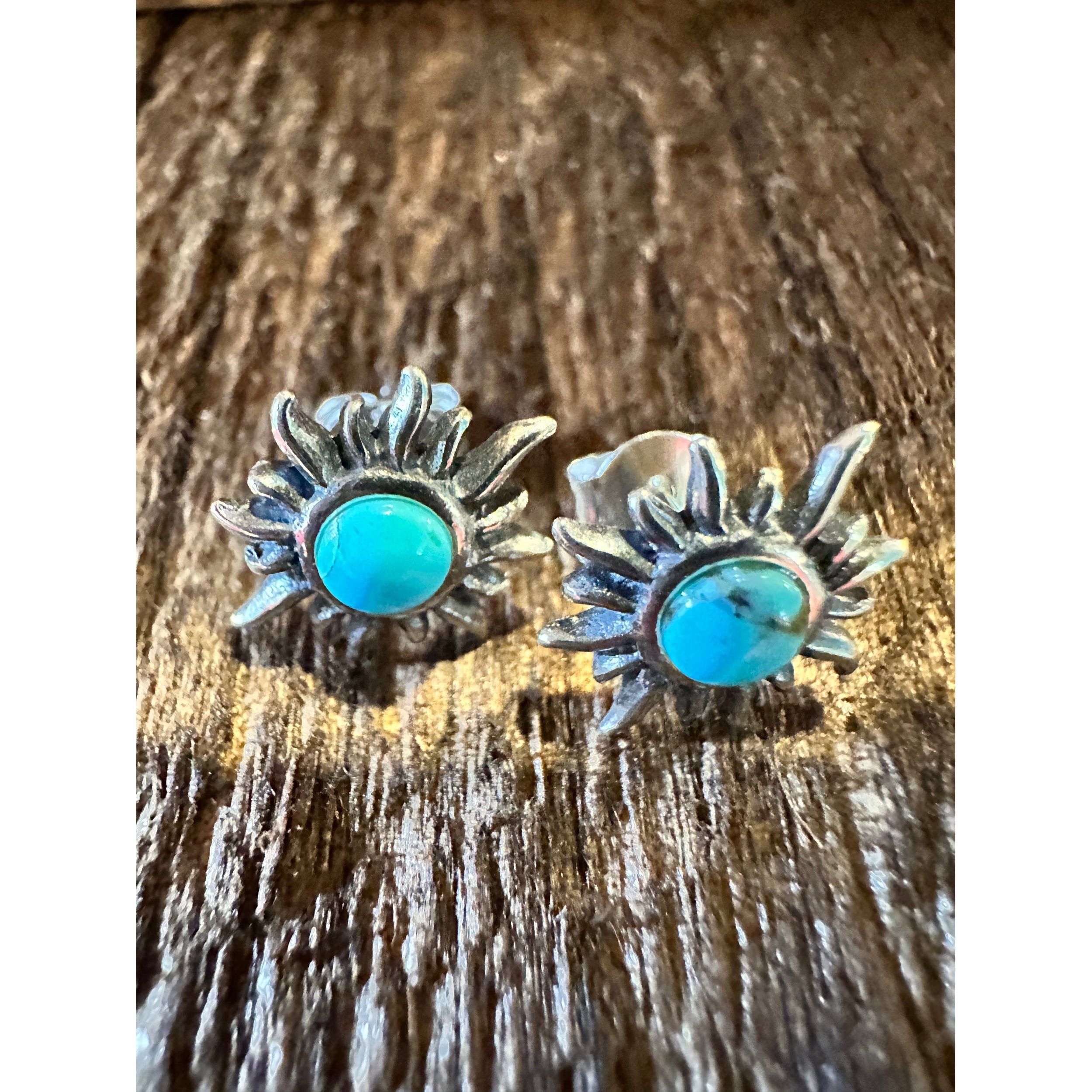 Other Navajo Sunburst Turquoise Earrings in Sterling Silver - Eleg Size ONE SIZE - 4 Thumbnail