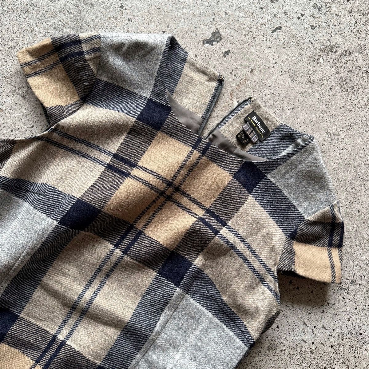 Barbour Barbour Womens Dee Tartan Dress Wool Check Short Sleeve Size M / US 6-8 / IT 42-44 - 6 Thumbnail