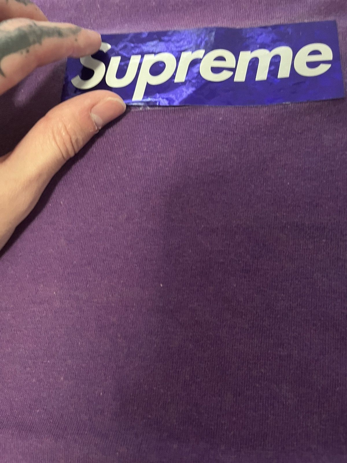 Supreme Supreme holographic box logo tee purple Size US L / EU 52-54 / 3 - 7 Thumbnail