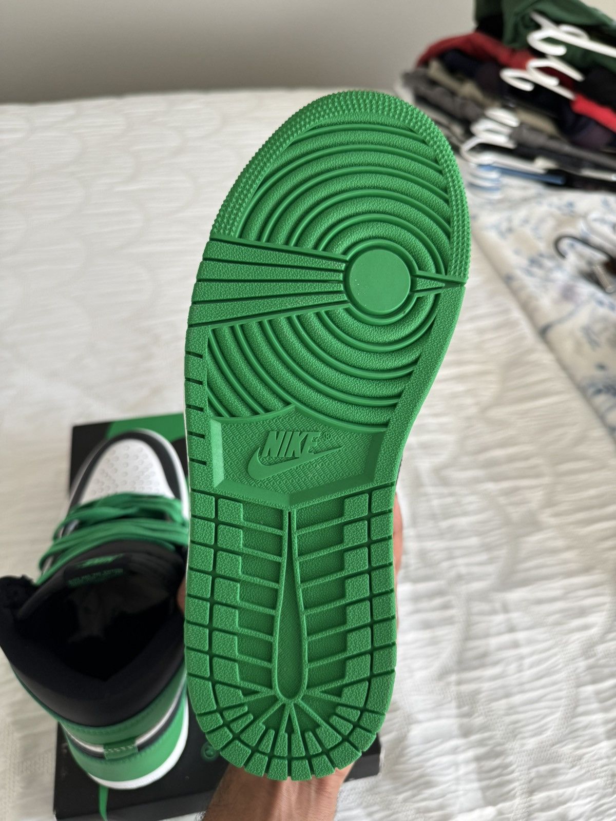 Jordan Brand Jordan Retro 1 High “Lucky Green” Size US 7.5 / EU 40-41 - 8 Thumbnail