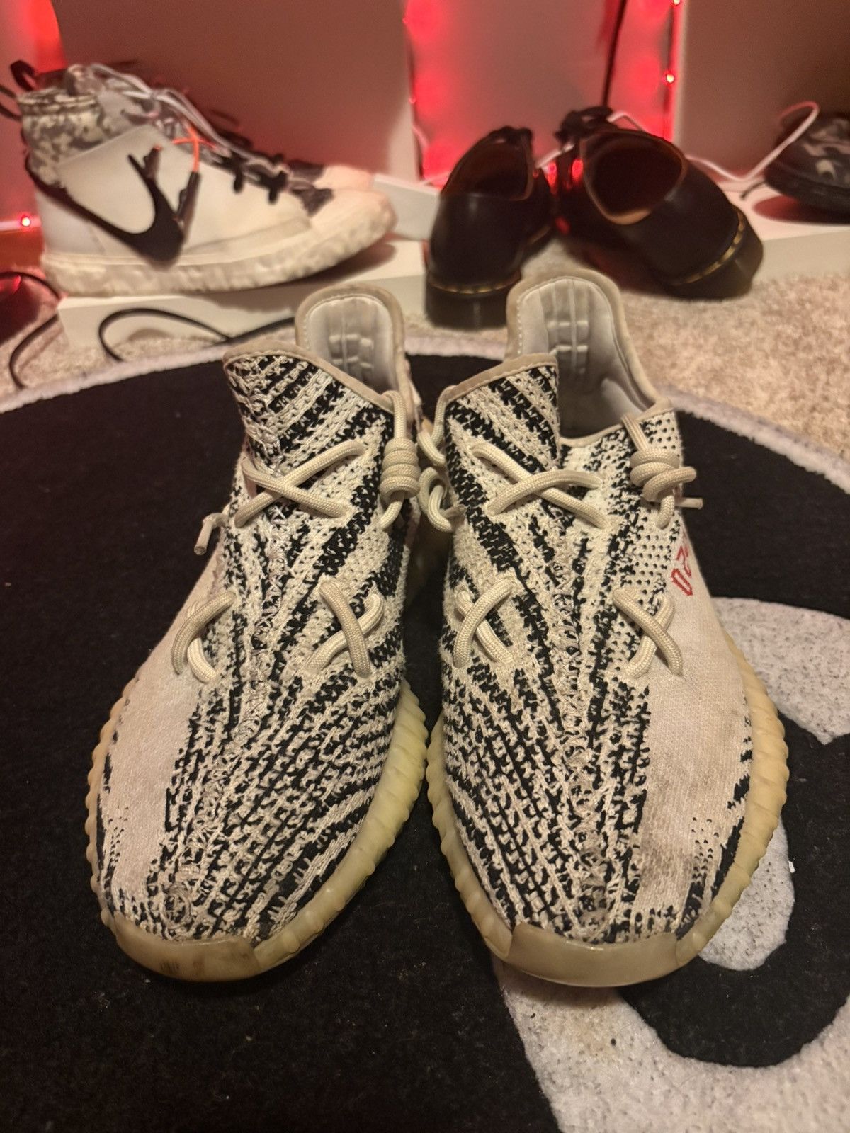 Yeezy Yeezy zebra 350 Size US 10 / EU 43 - 2 Thumbnail