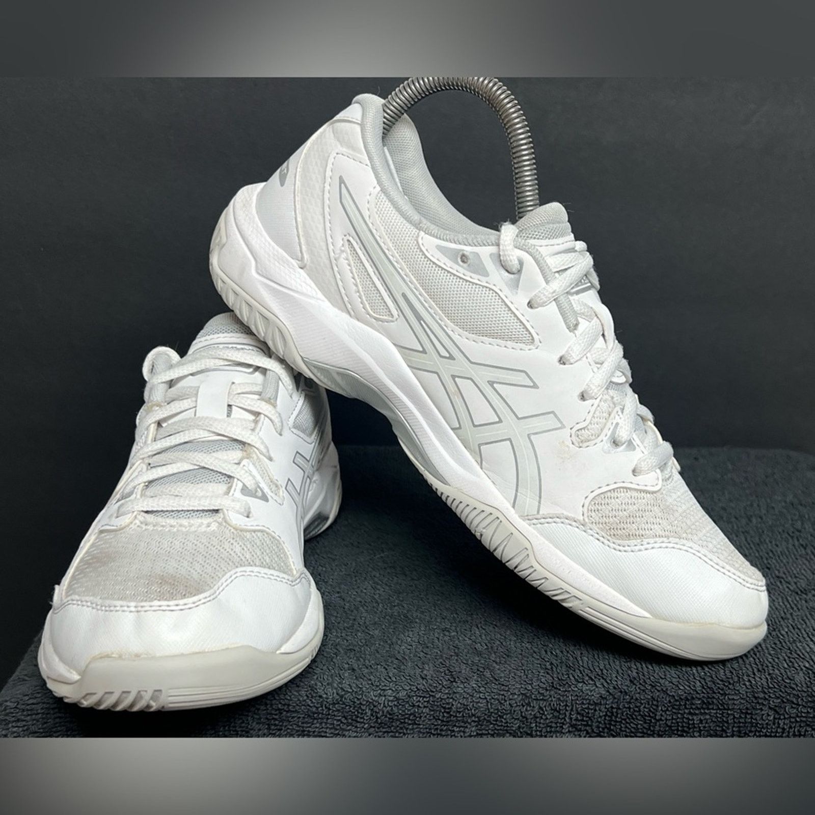 Asics Asics Gel Rocket Women's Tennis Pickleball Running Shoes Size US 7.5 / IT 37.5 - 5 Thumbnail