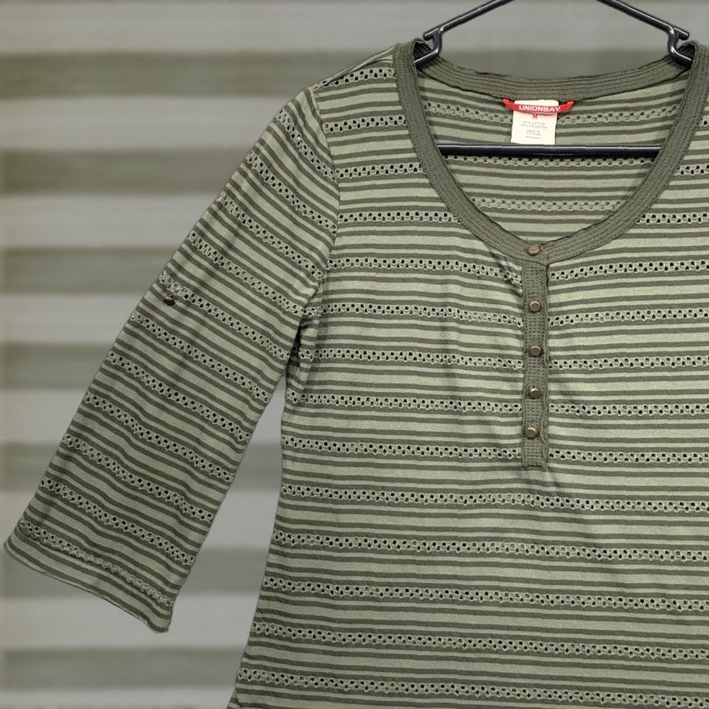 Vintage VINTAGE Union Bay Womens Top M Forest Green 3/4 Sleeve Breathable Rounded Hem Stripes & Lace Holes Cotton Polyester Pullover Button KnITS Womens Size M / US 6-8 / IT 42-44 - 1 Thumbnail