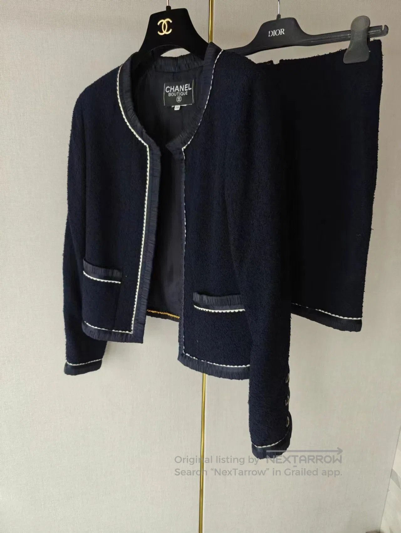 Chanel Chanel Vintage Women's Suit. Size M / US 6-8 / IT 42-44 - 1 Thumbnail