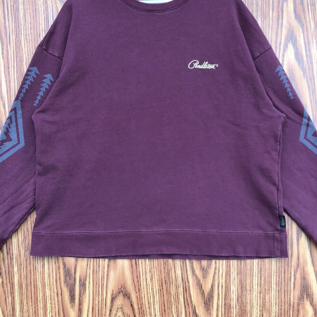 Pendleton Vintage Y2K Pendleton Navajo Art Pullover Sweatshirt Size US L / EU 52-54 / 3 - 3 Thumbnail