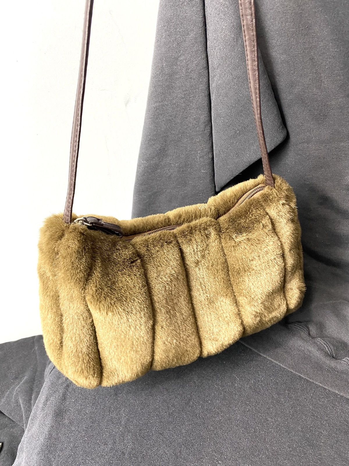 Japanese Brand Vintage Fuzzy Mohair Y2K Bag Japan Style Ushanka Size ONE SIZE - 2 Thumbnail
