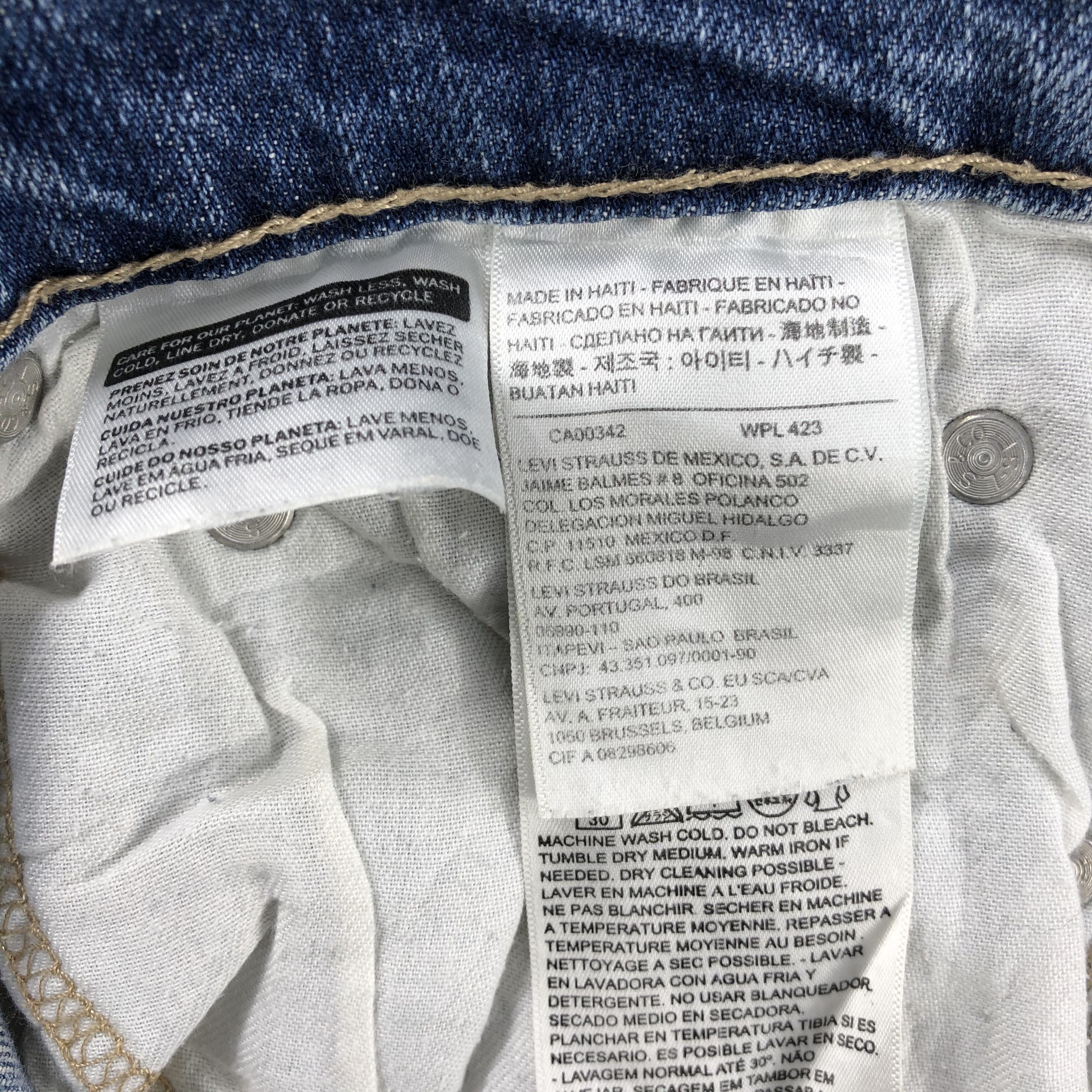 Levi's × Vintage Vintage Blue Wash Levis 504 Jeans-JM2433 Size US 33 - 10 Thumbnail