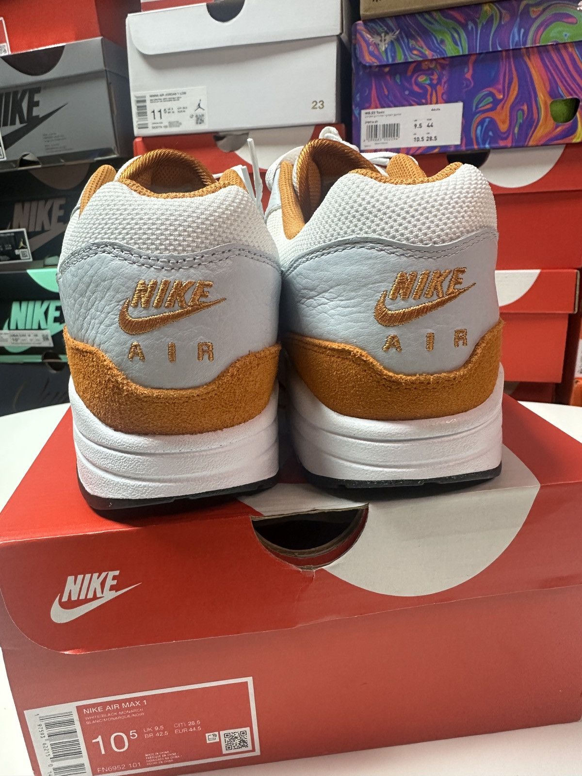 Nike *New* Nike Men's Air Max 1 White Black Monarch Size 10.5 Size US 10.5 / EU 43-44 - 6 Thumbnail