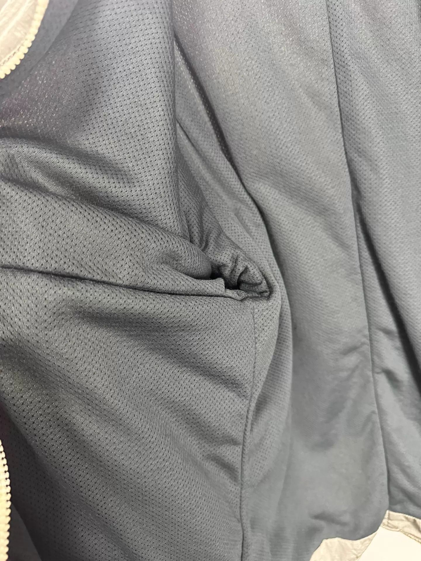 Stone Island Stone Island Metallic Lightweight Jacket M (As New) Size US M / EU 48-50 / 2 - 6 Thumbnail