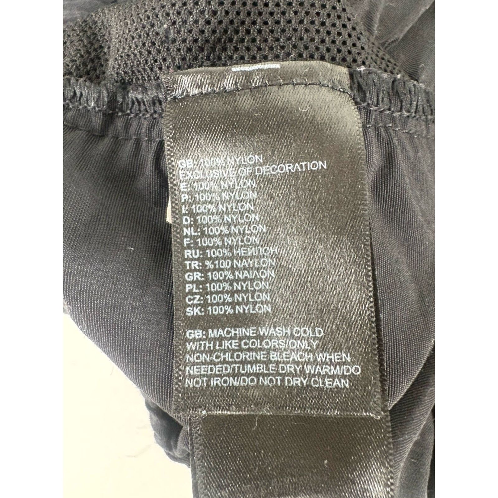 The North Face The North Face Black Flash Dry Drawstring Shorts Womens Size L Size 36" / US 14 / IT 50 - 6 Thumbnail