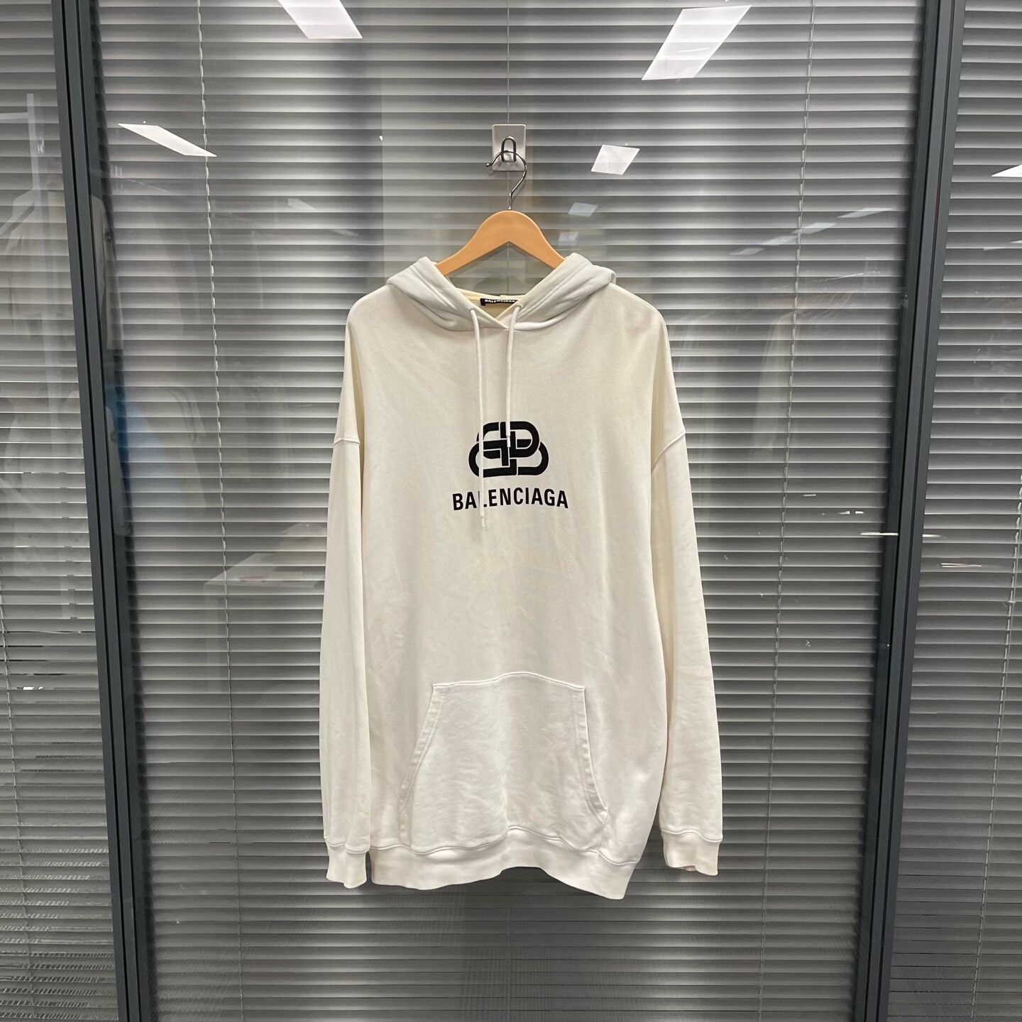 Balenciaga balenciaga classic double b lock hoodie Size US L / EU 52-54 / 3 - 1 Thumbnail