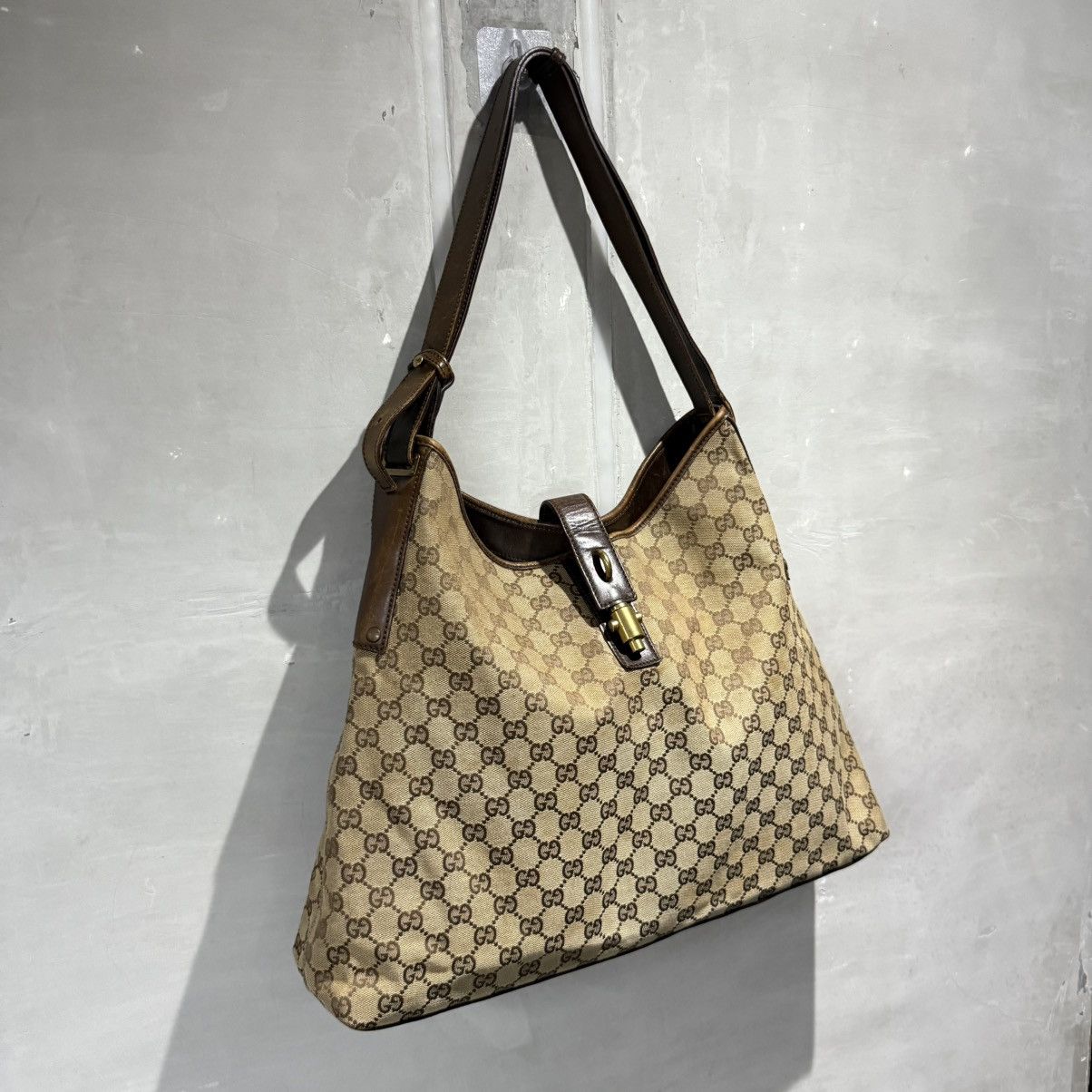 Gucci Vintage Gucci Jackie Nailhead Monogram Shoulder Bag Size ONE SIZE - 5 Thumbnail