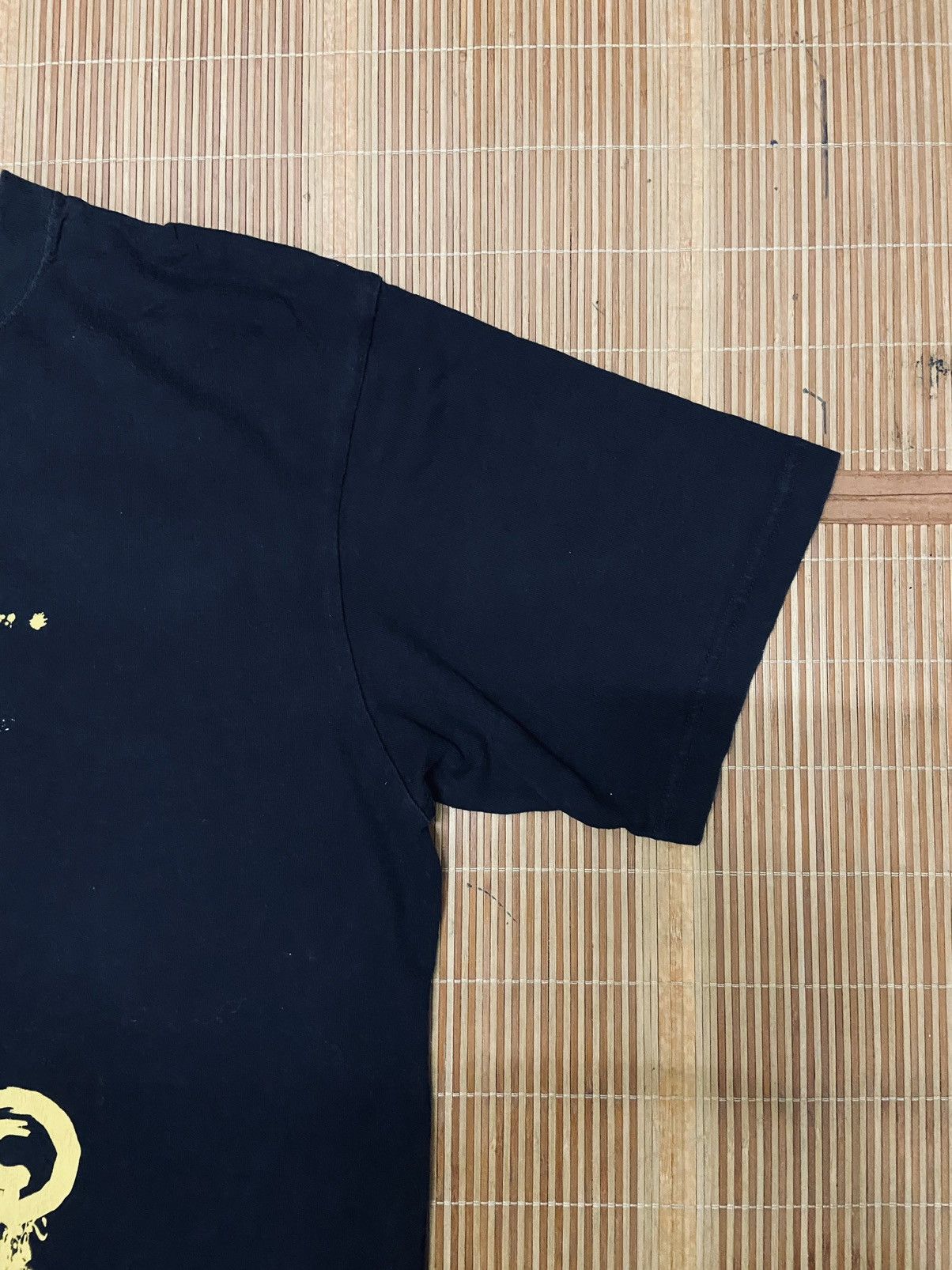 Jean-Michel Basquiat × Uniqlo JEAN MICHEL BASQUIAT x Uniqlo TEE Size US L / EU 52-54 / 3 - 12 Thumbnail