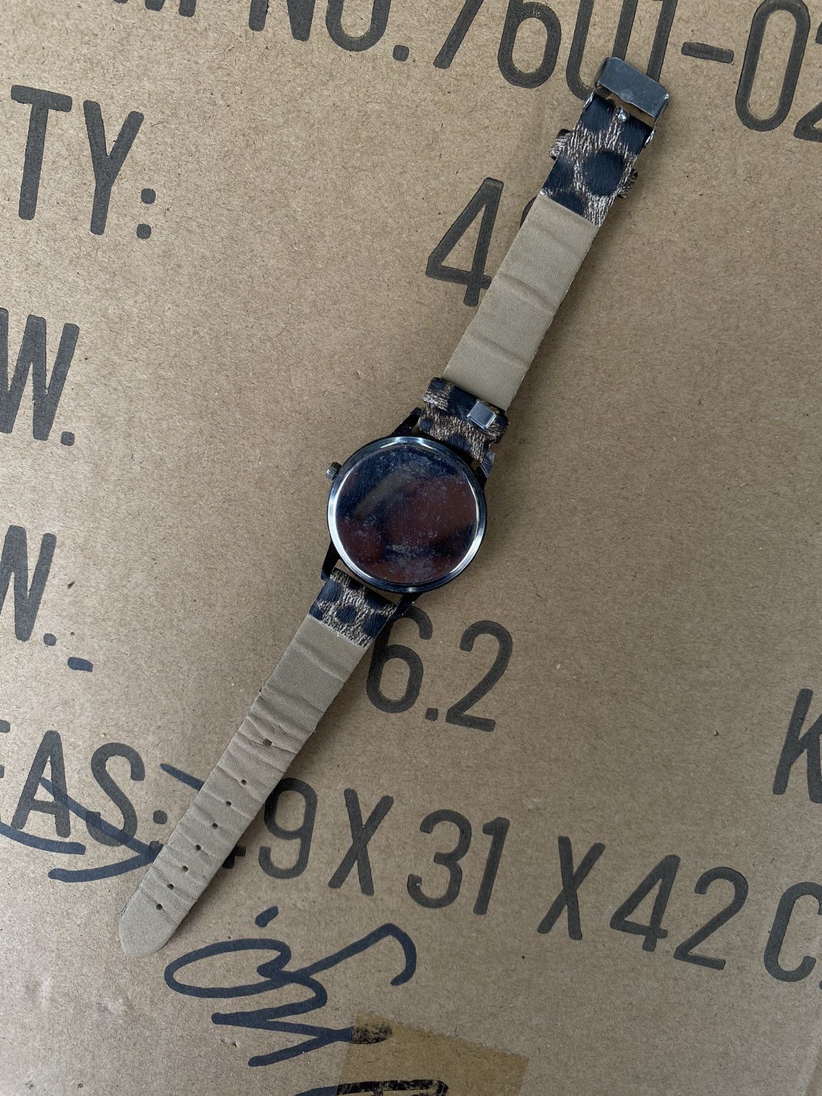 Vintage Leopard Print Watch with Textured Strap - Japanese Brand Size ONE SIZE - 8 Thumbnail