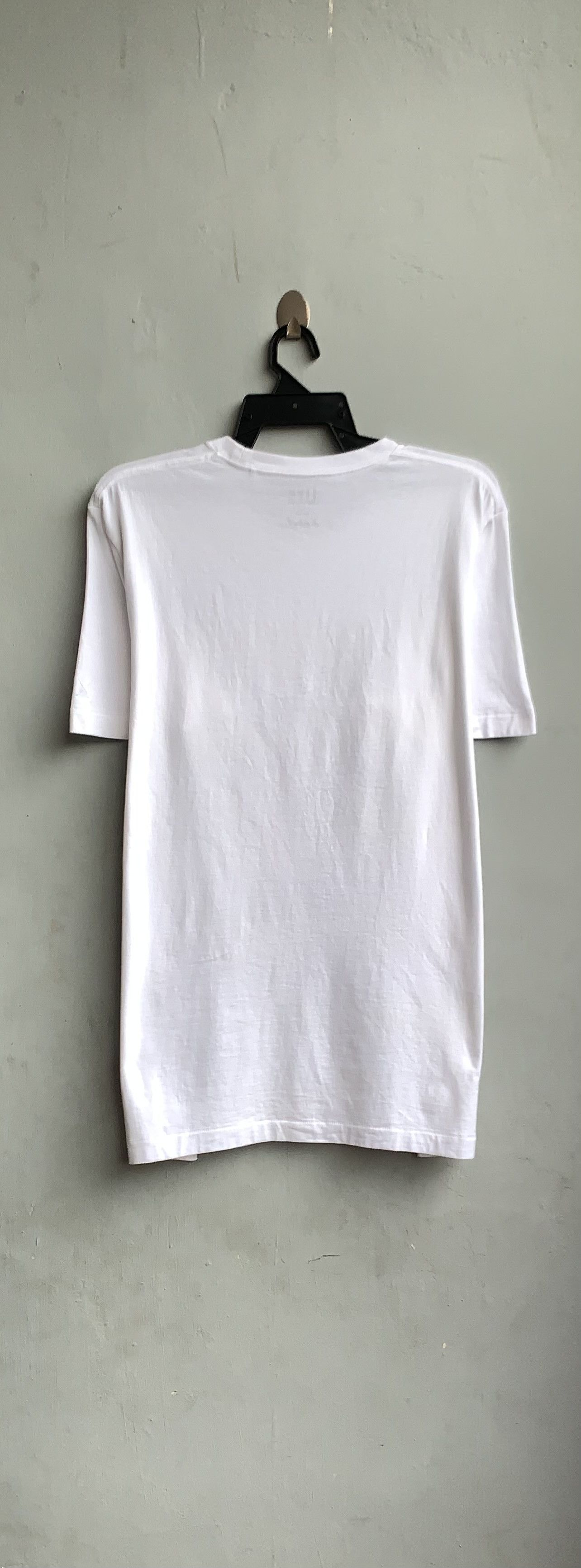 Kaws × Uniqlo Kaws Flayed Uniqlo Shirt Size US XL / EU 56 / 4 - 6 Thumbnail