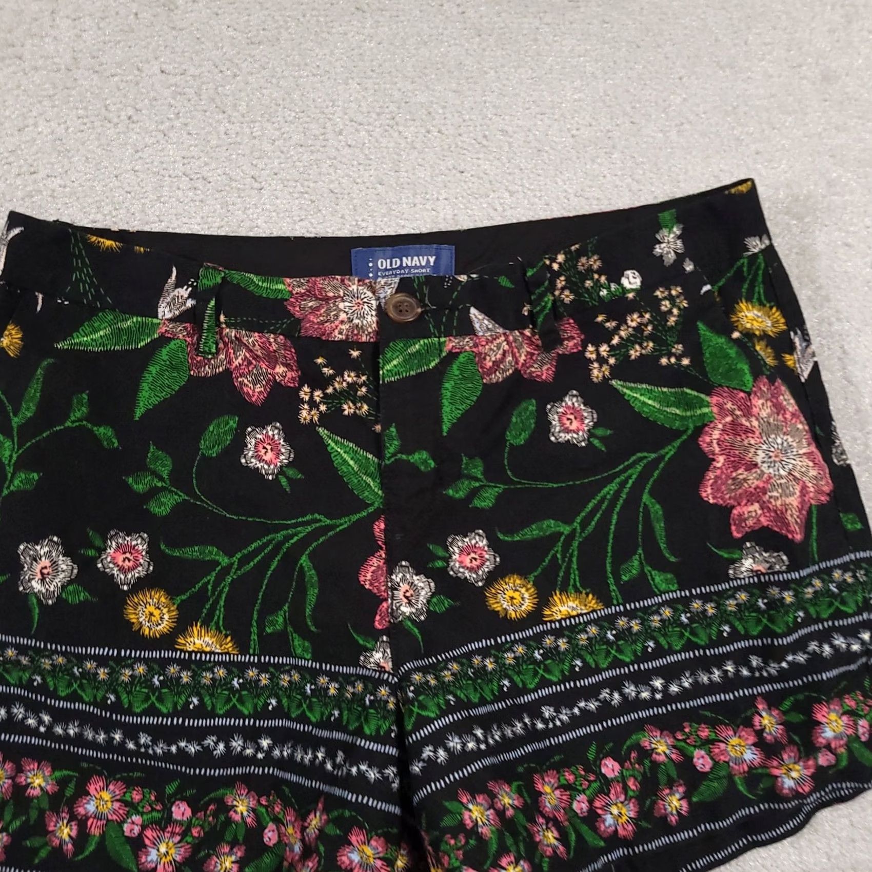 Old Navy VINTAGE? Old Navy Shorts Womens 6 Black Pink Green Floral Everyday Summer Casual Fun Size 28" / US 6 / IT 42 - 3 Thumbnail