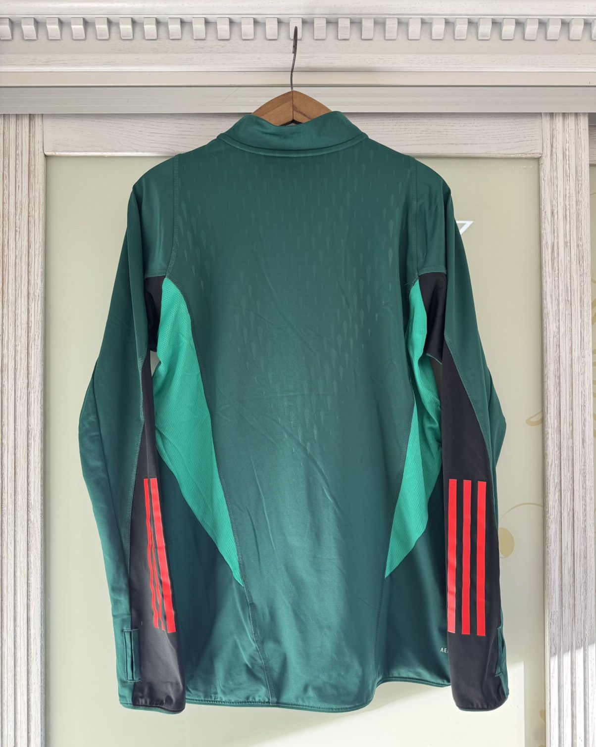 Adidas Manchester United 2023-2024 Soccer Training Top Football Kit Size US M / EU 48-50 / 2 - 2 Thumbnail