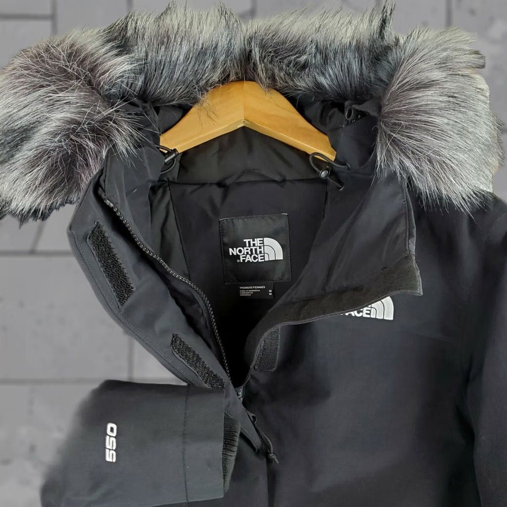 The North Face VINTAGE The North Face Jacket Womens 550 Down Parka Black Medium New With Tags Size M / US 6-8 / IT 42-44 - 1 Thumbnail