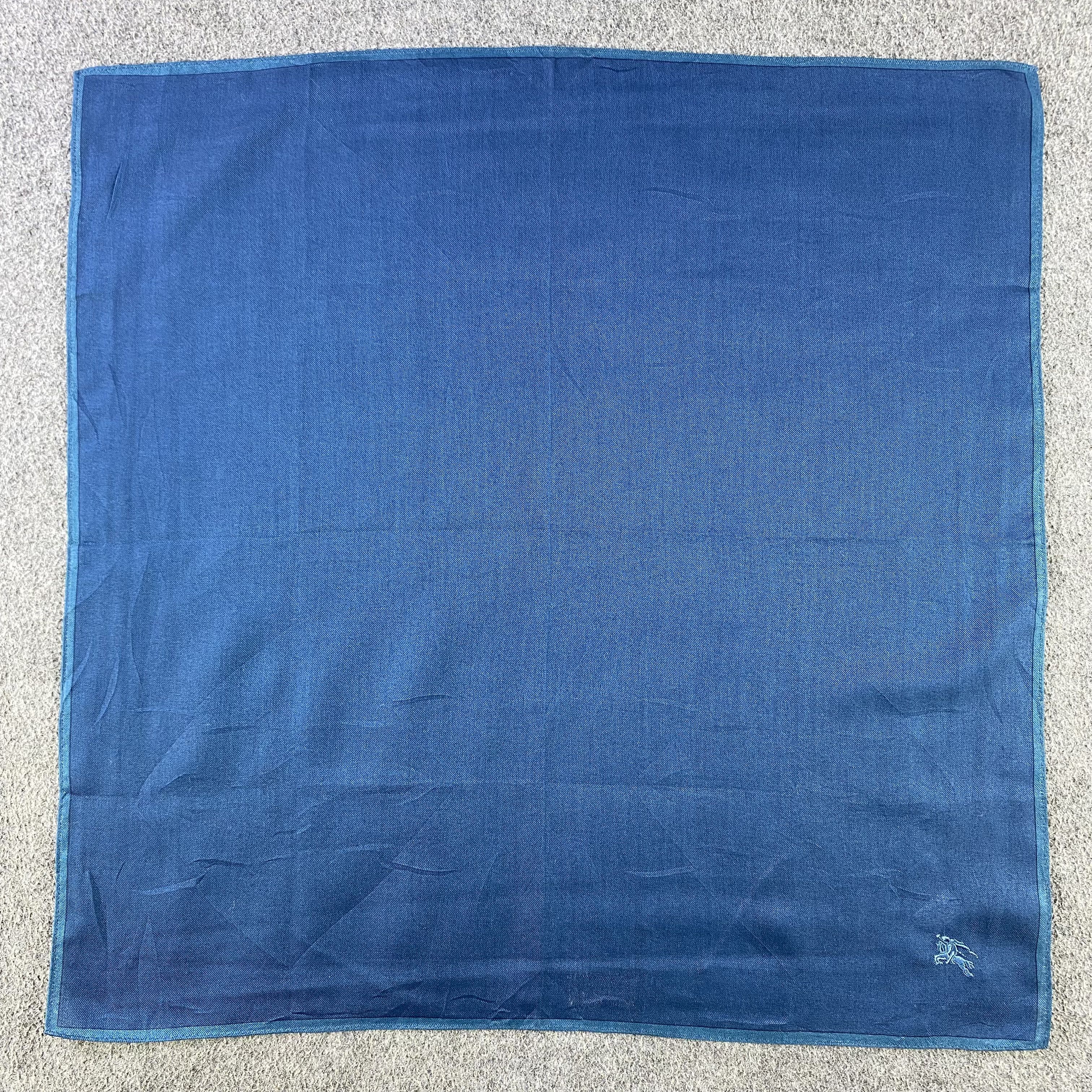 Burberry × Vintage Burberry Handkerchief/Neckerchief/Bandana HC757 Size ONE SIZE - 1 Thumbnail