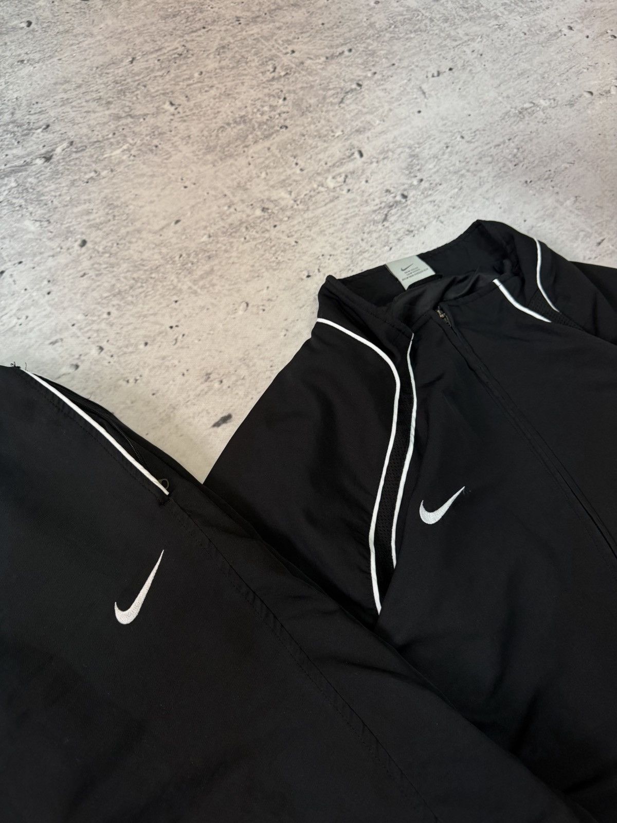 Nike × Vintage NIKE NYLON VINTAGE BASIC LOGO OVERSIZE BAGGY TRACK SUIT Size US XL / EU 56 / 4 - 3 Thumbnail