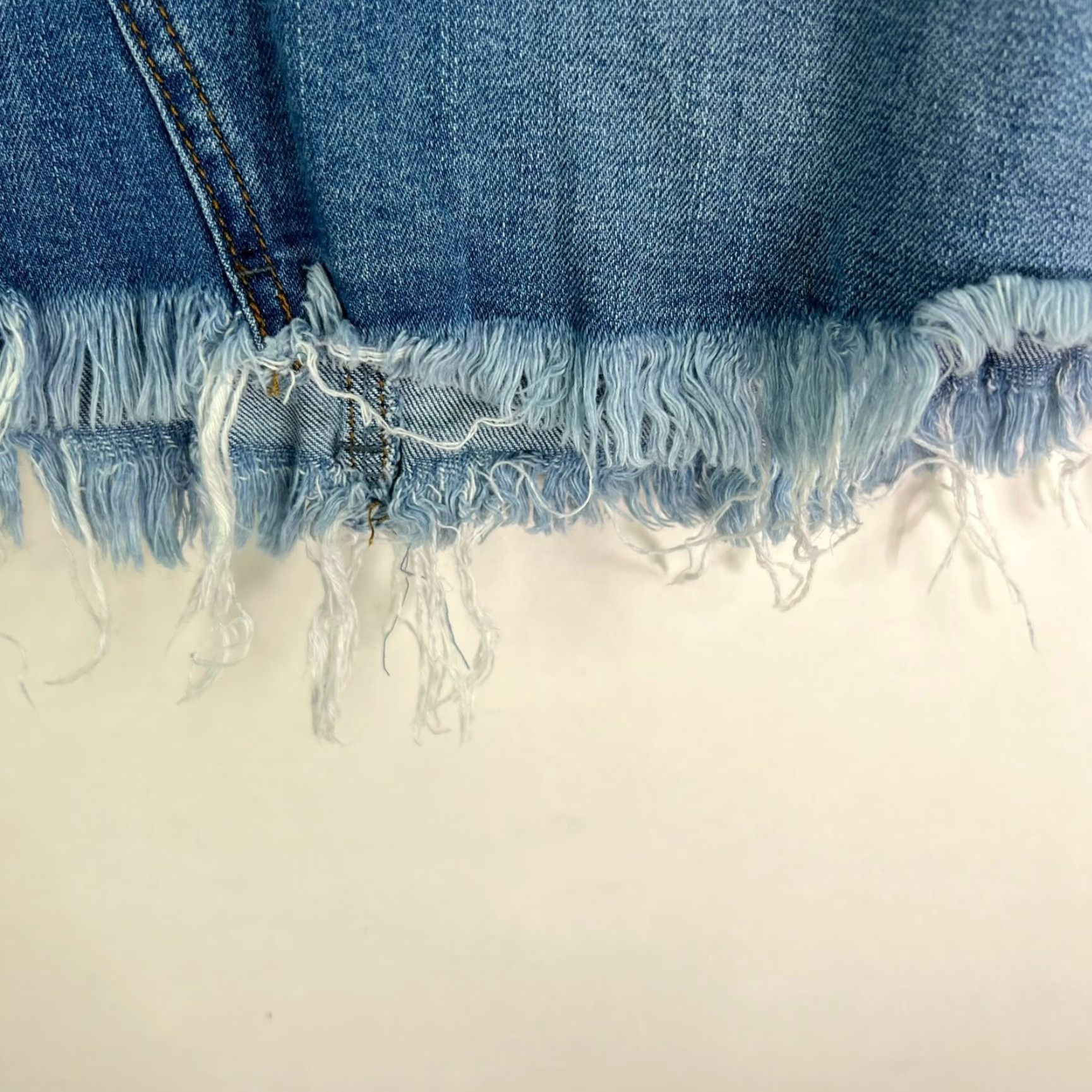Denime Unpublished Denim Blue Jean Mini Skirt Womens Size 31 Raw Hem 32X17 Size 24" / US 00 / IT 34 - 3 Thumbnail
