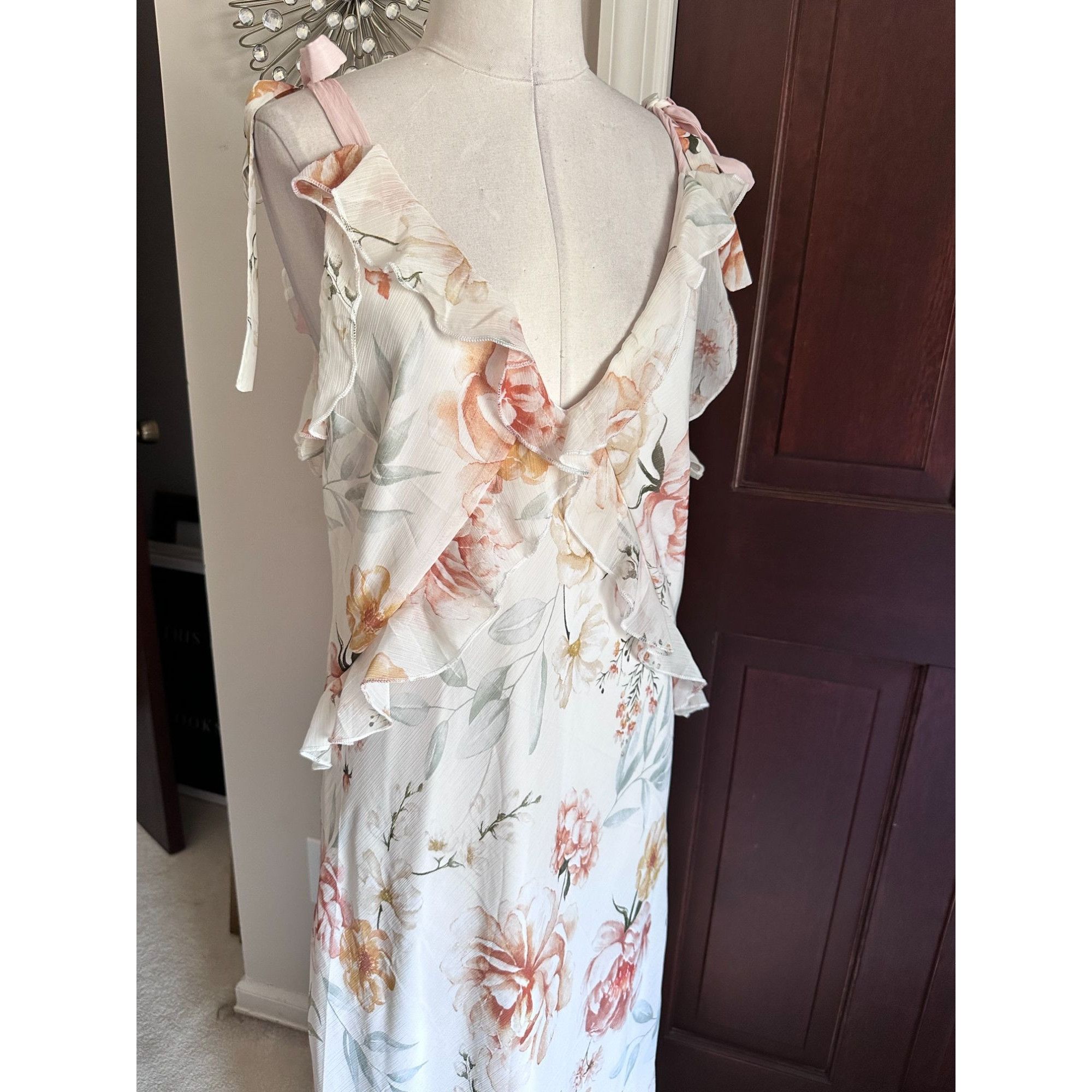 Christian Lacroix NWT Christian Lacroix Floral Long Ruffle Dress Sz M Size M / US 6-8 / IT 42-44 - 4 Thumbnail